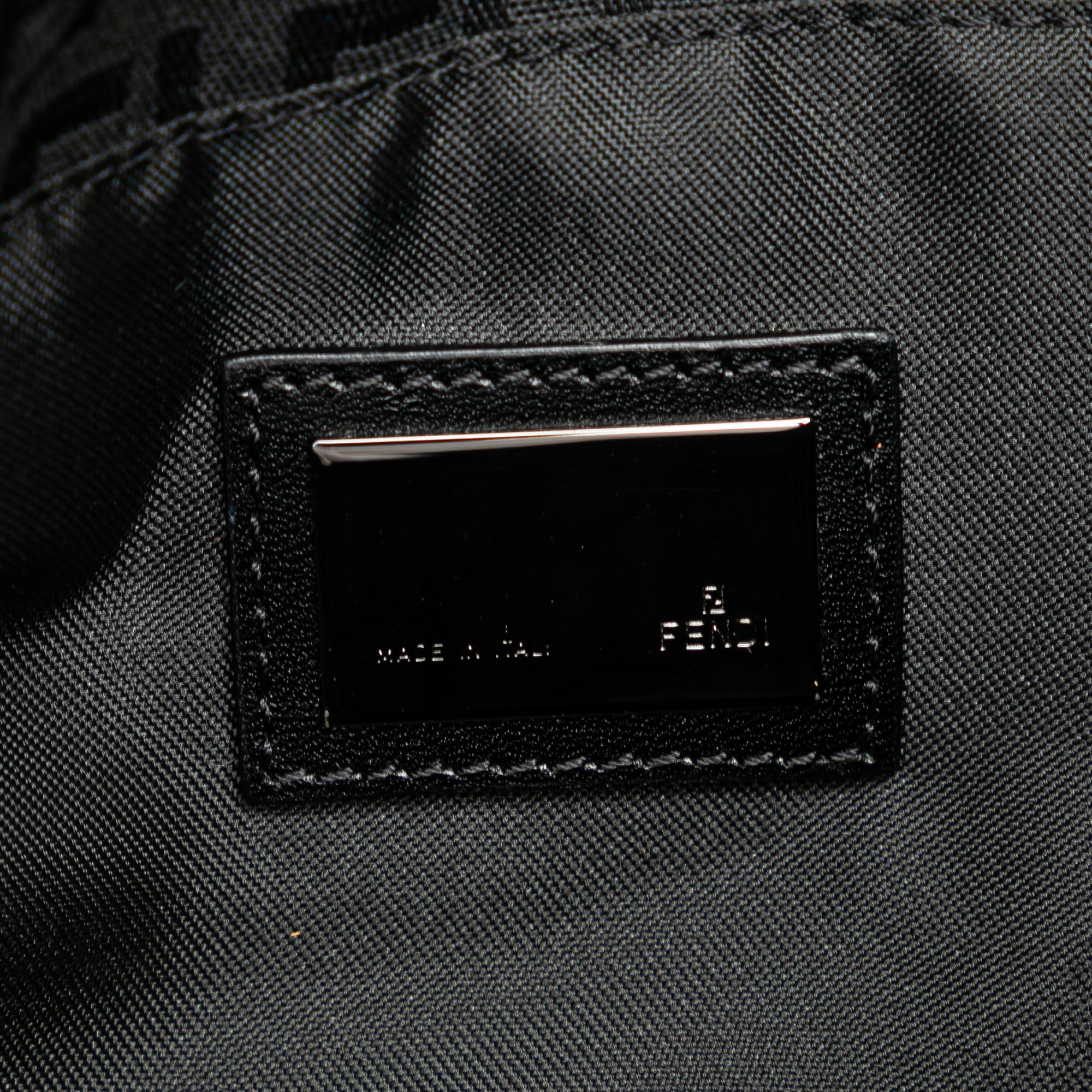 Fendi Zucchino Canvas Tote (SHG-xQihWw)