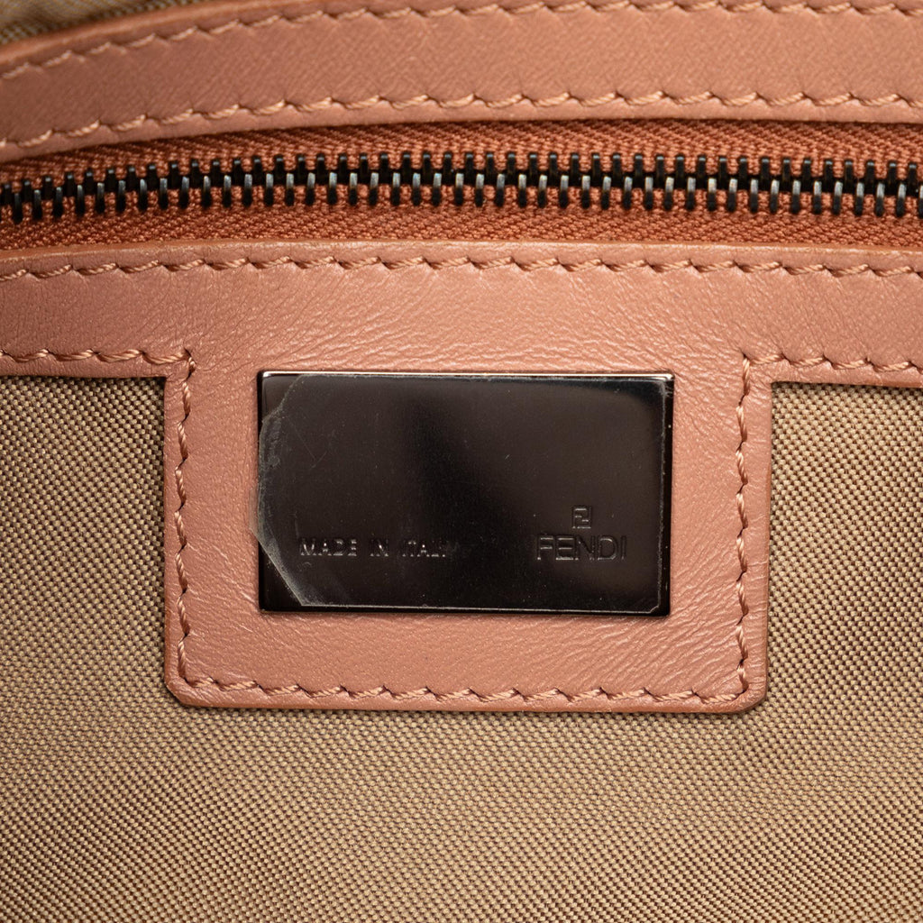 Fendi Zucchino Crossbody (SHG-7krcmH)