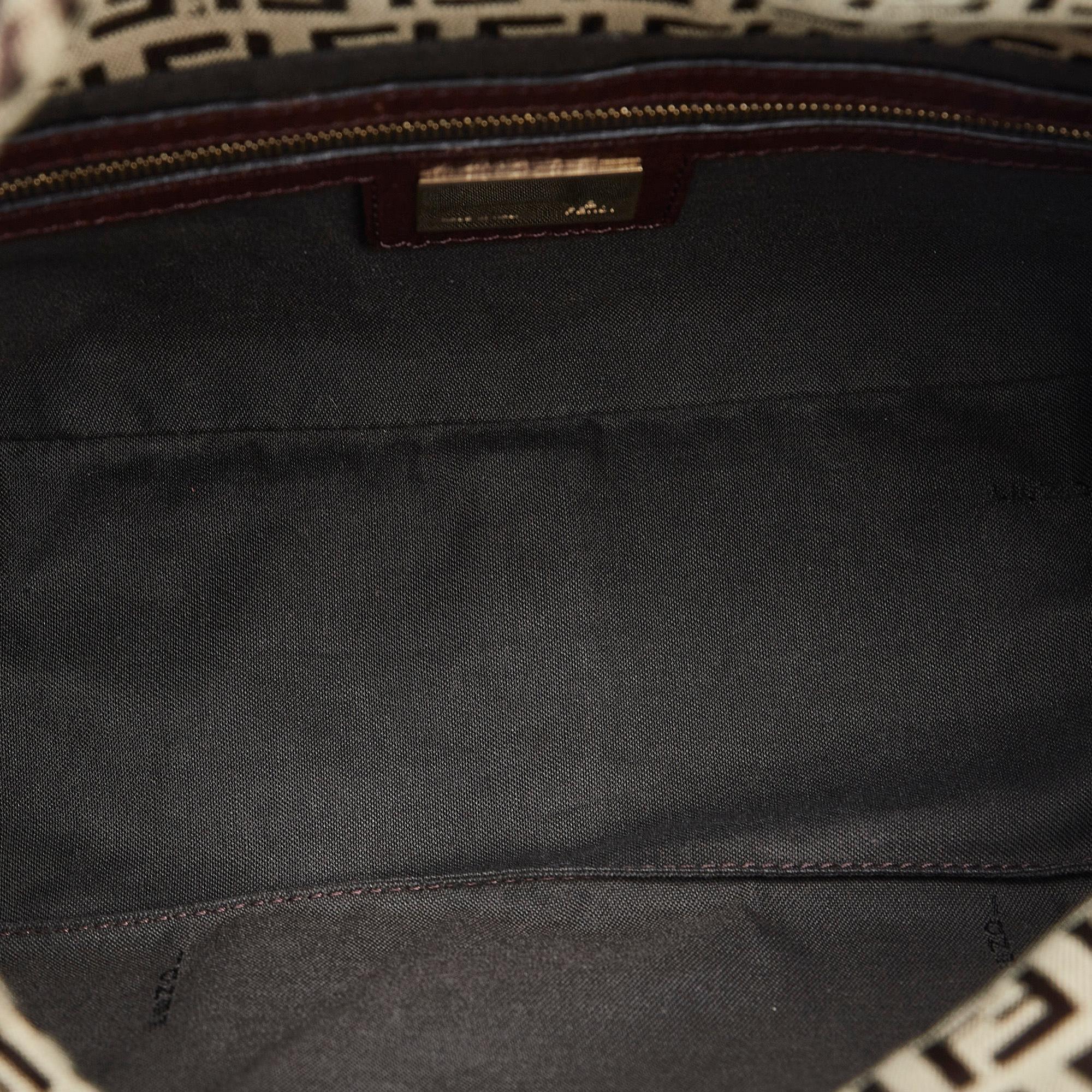 Fendi Zucchino Double Flap Baguette (SHG-du3Dv1)