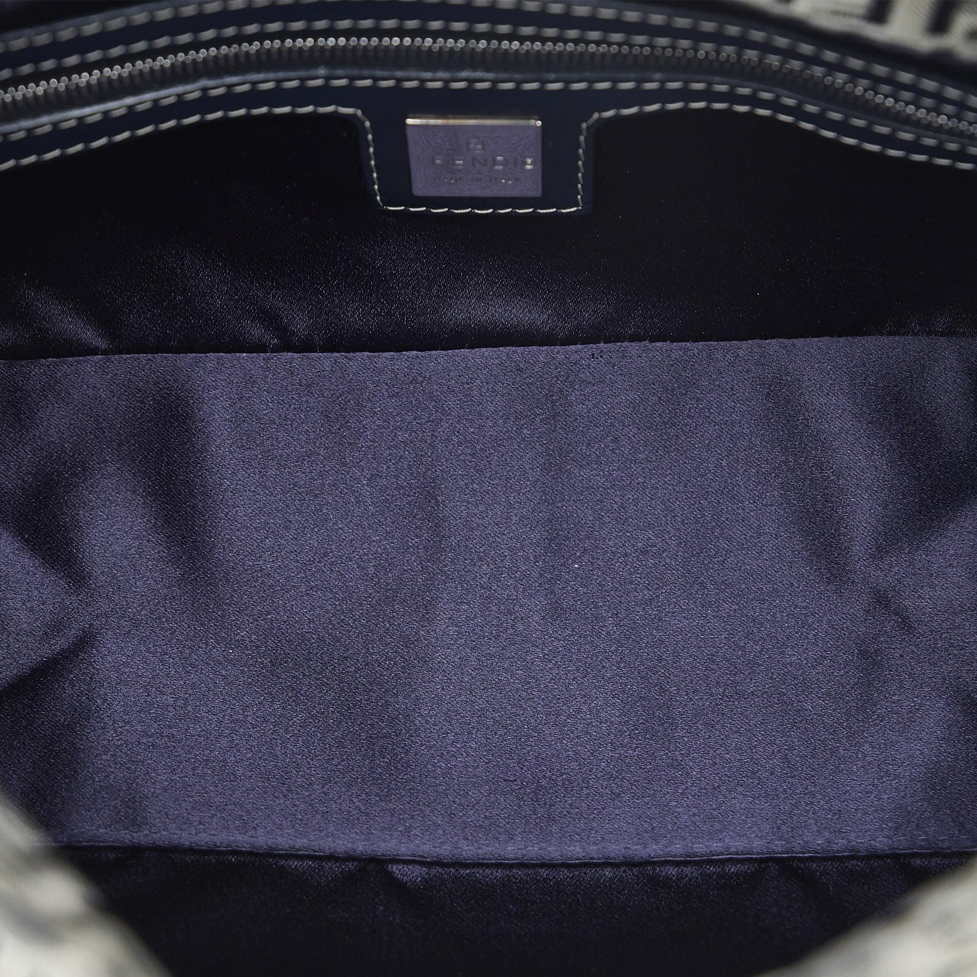 Fendi Zucchino Double Flap Baguette (SHG-hVuyFH)
