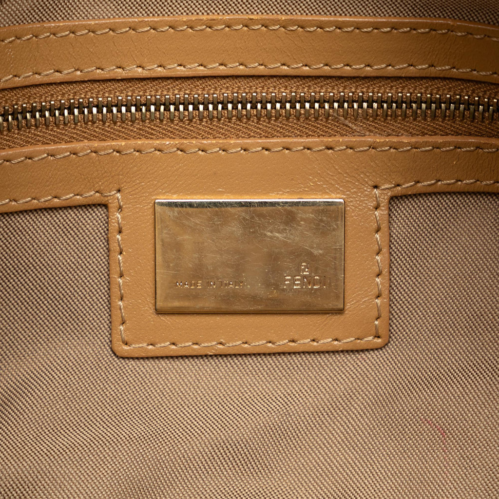 Fendi Zucchino Double Flap Baguette (SHG-v7ZGVv)