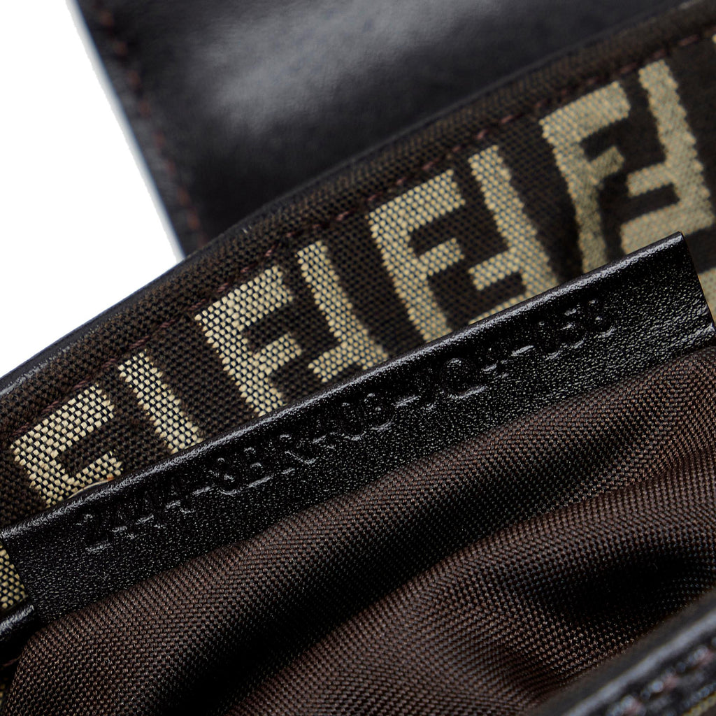 Fendi Zucchino Drawstring Baguette (SHG-dlGIc3)