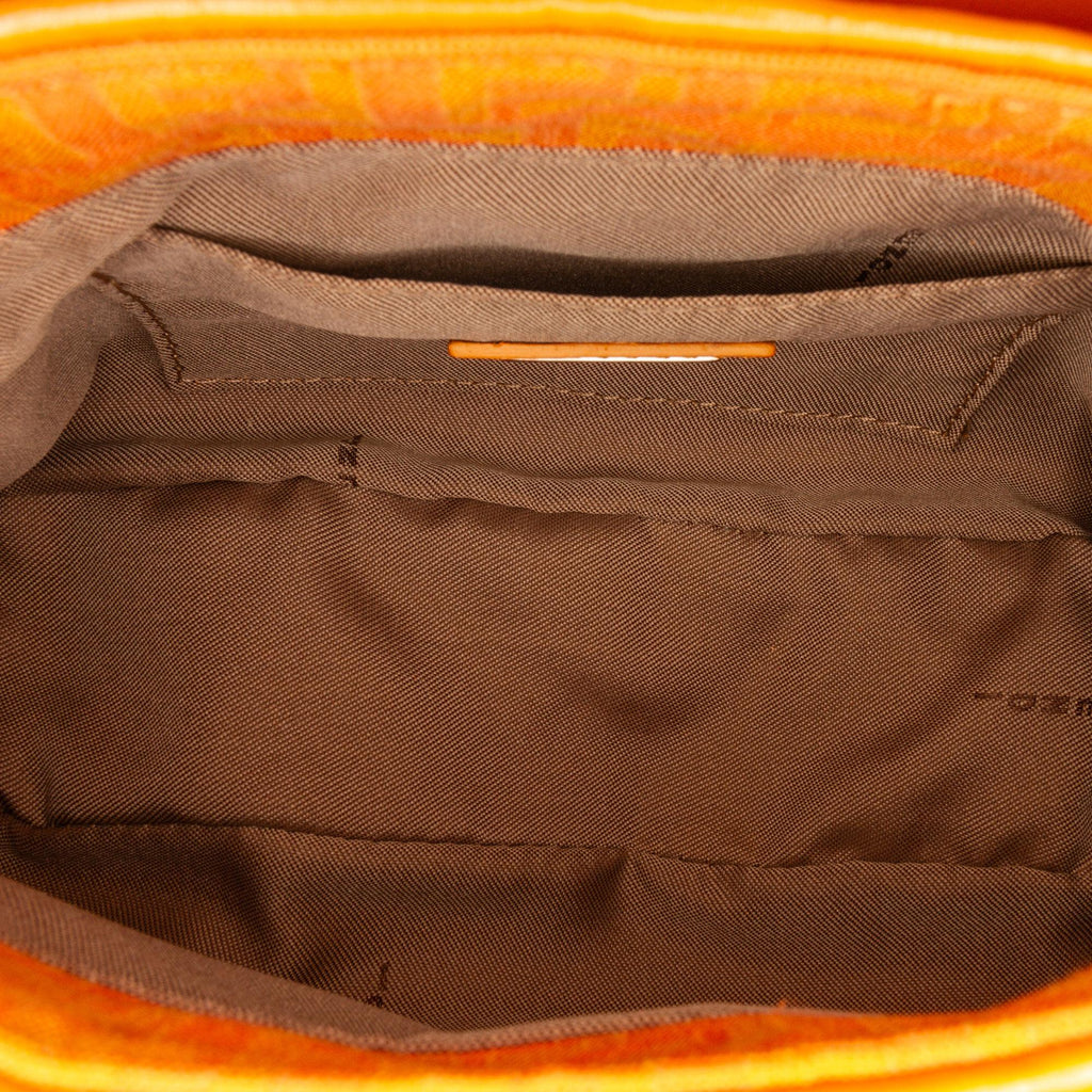 Fendi Zucchino Drawstring Baguette (SHG-sHNIuC)