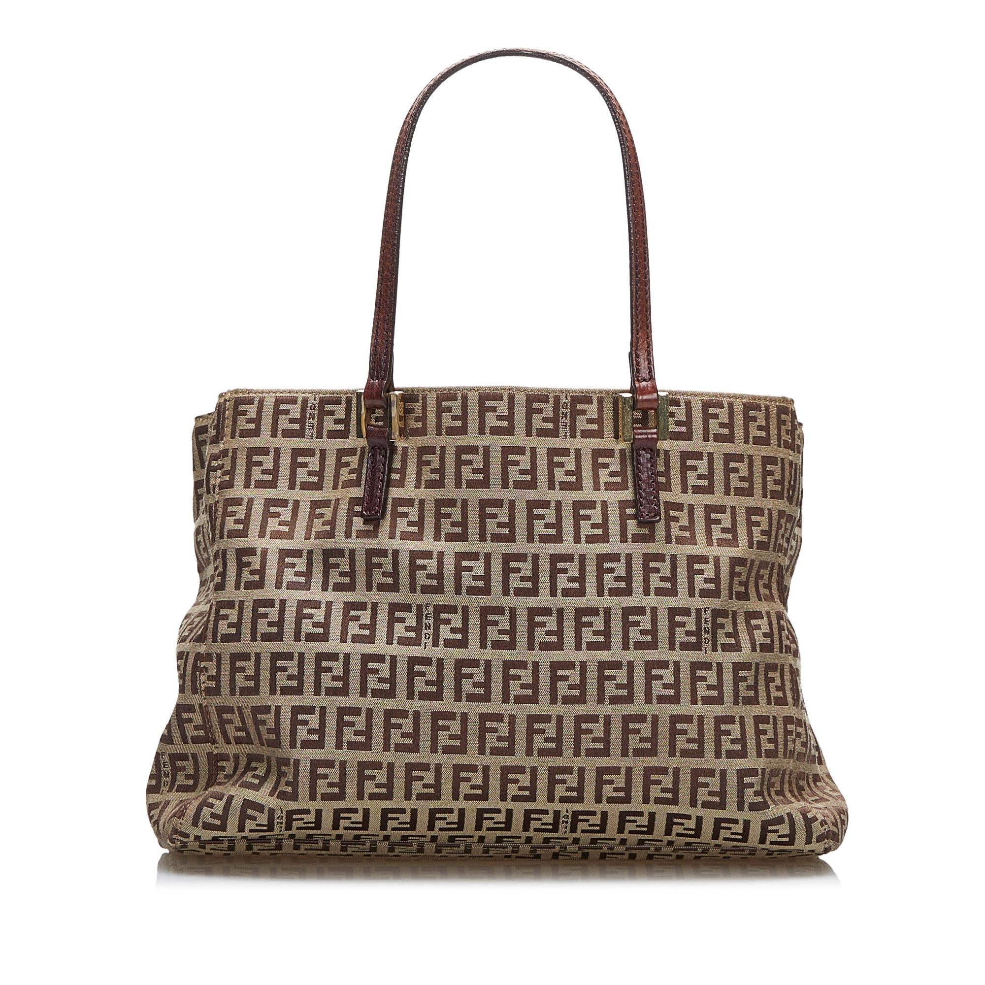 Fendi Zucchino Handbag (SHG-hGOtb8)