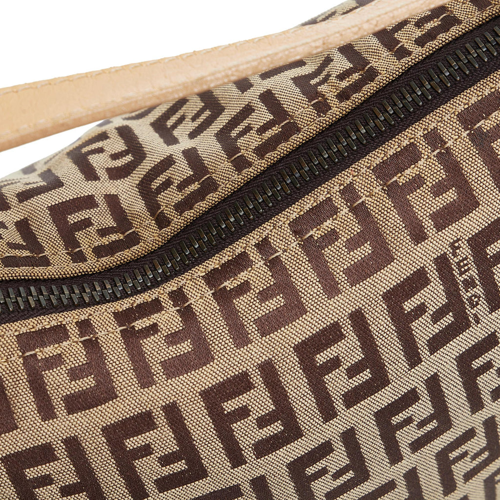 Fendi Zucchino Handbag (SHG-U2QxVs)
