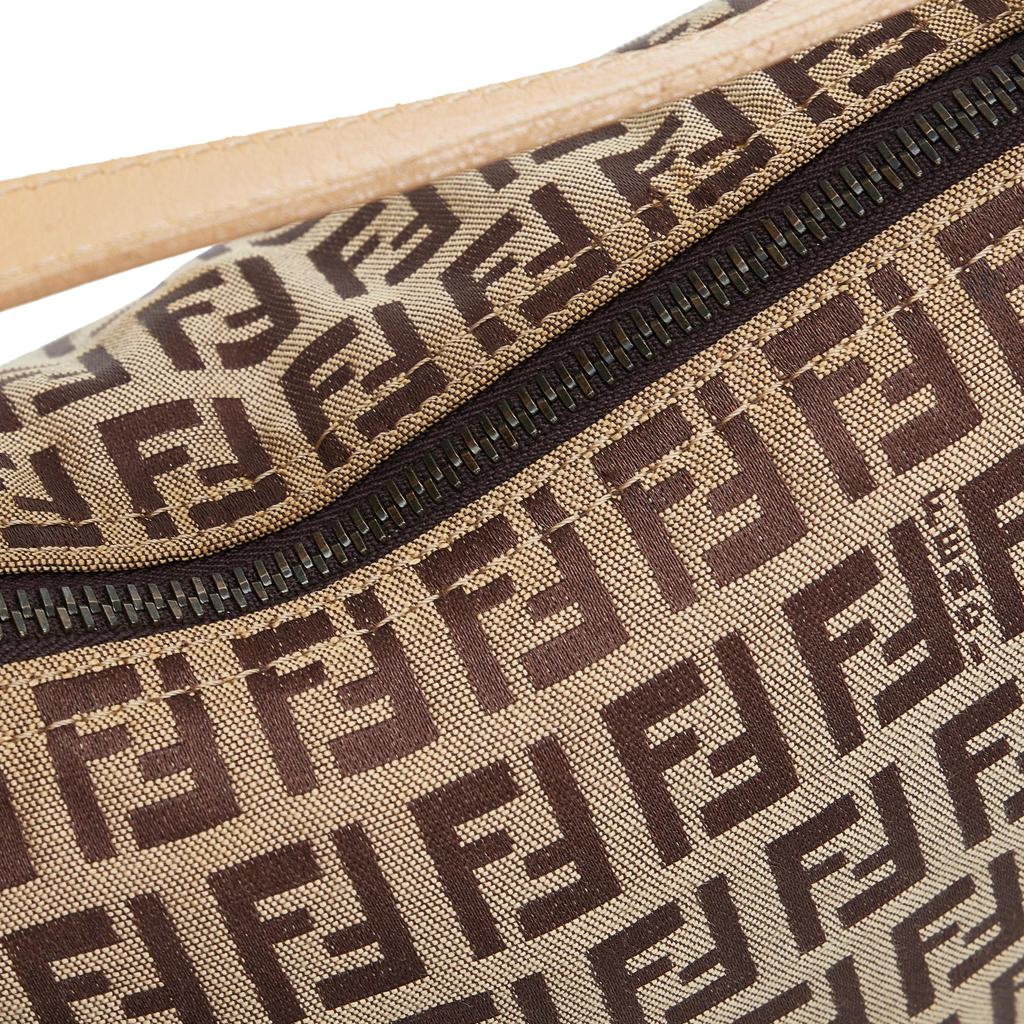 Fendi Zucchino Handbag (SHG-U2QxVs)