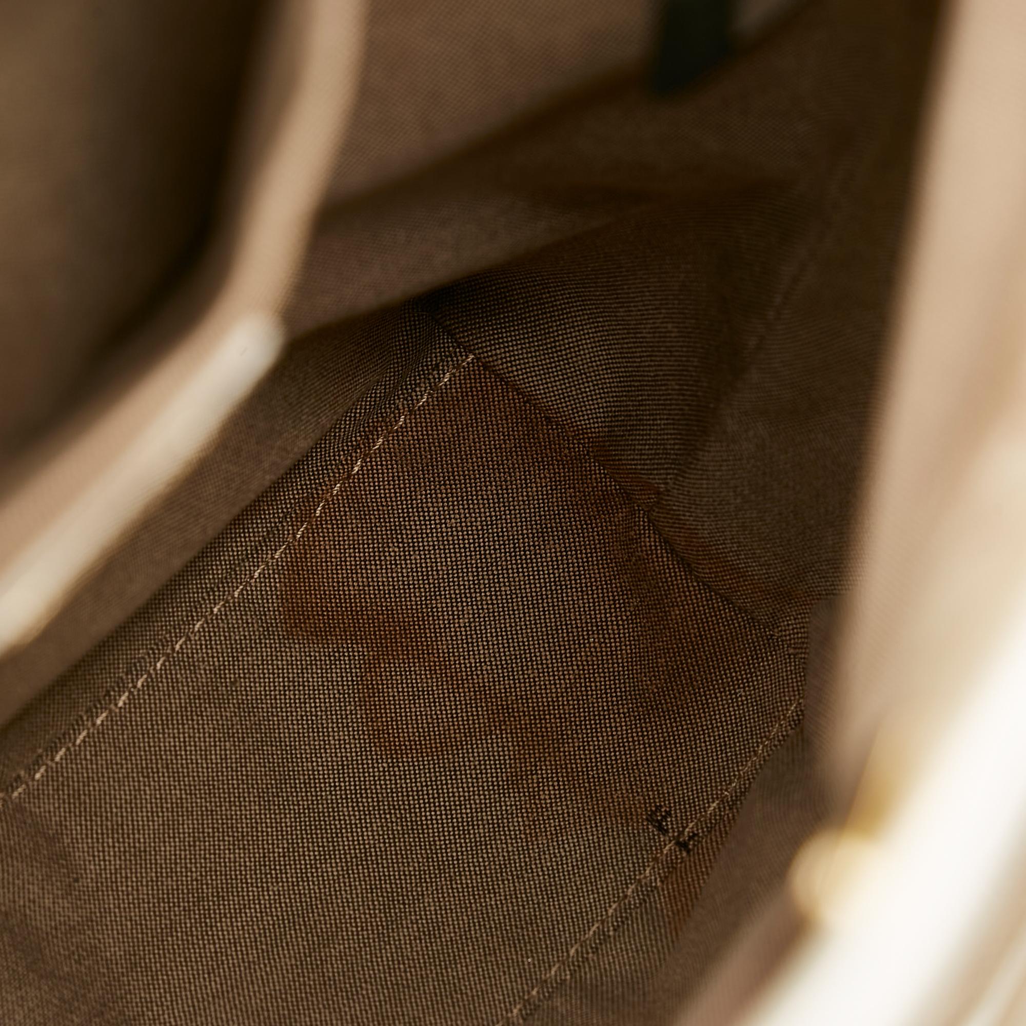 Fendi Zucchino Leather Trimmed Tote (SHG-LoktiJ)