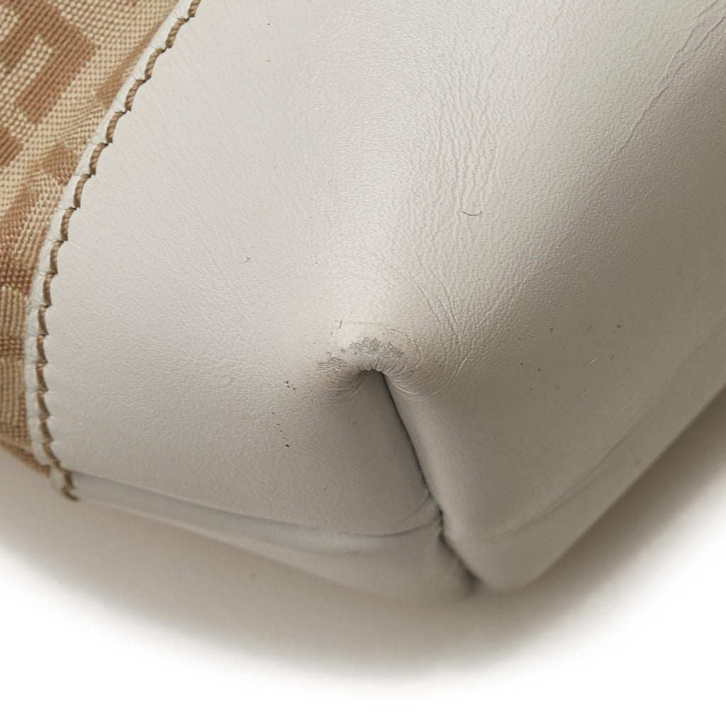 Fendi Zucchino Leather Trimmed Tote (SHG-LoktiJ)