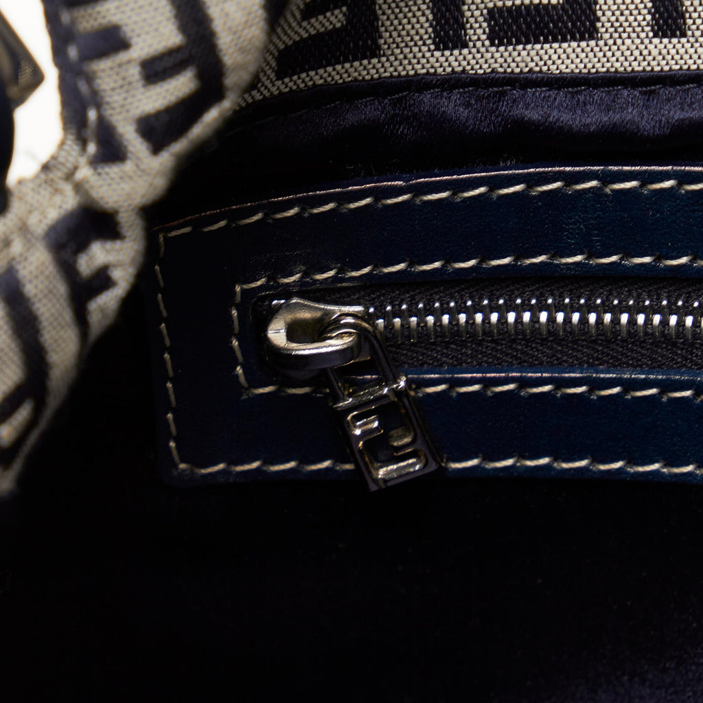 Fendi Zucchino Mamma Baguette (SHG-YCshwr)