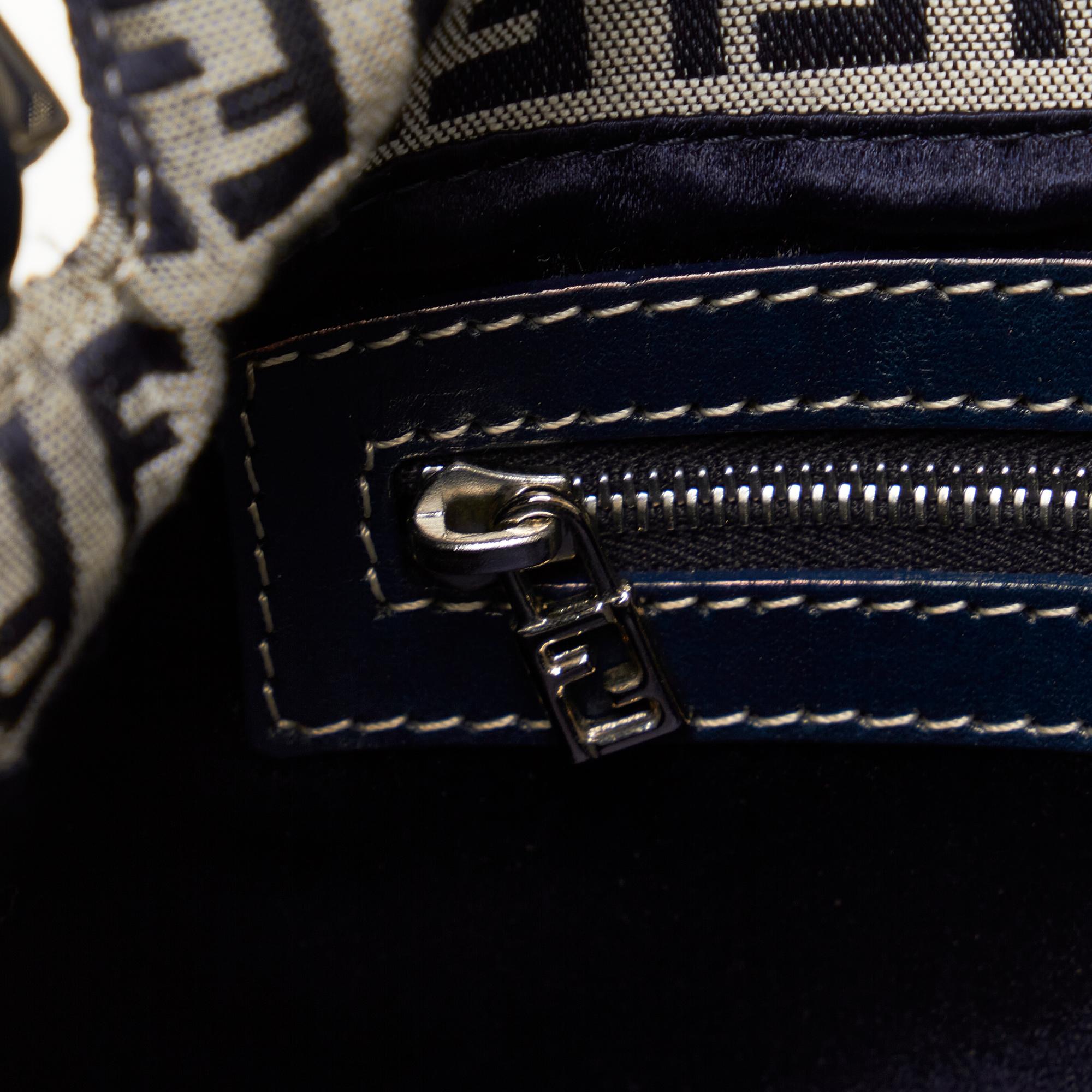 Fendi Zucchino Mamma Baguette (SHG-YCshwr)