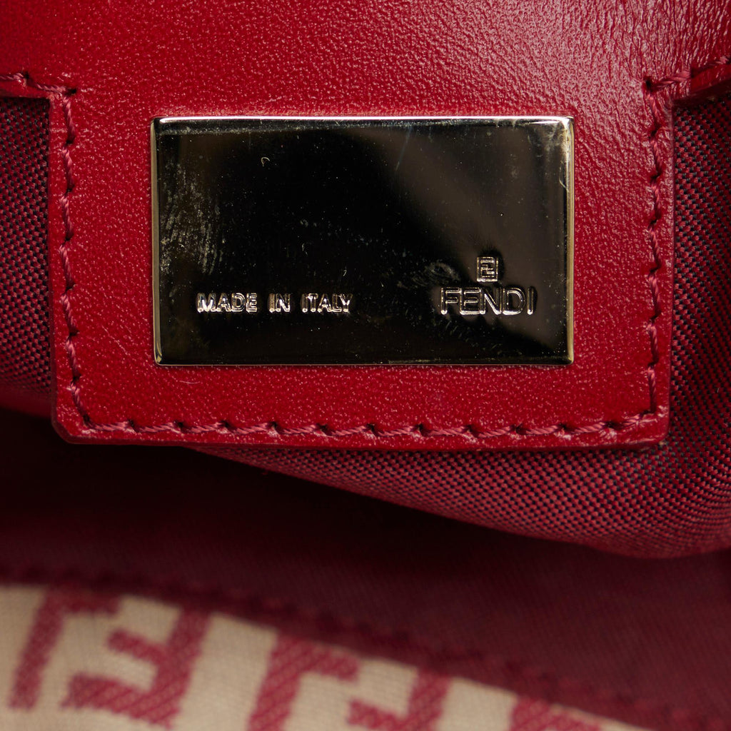 Fendi Zucchino Mamma Baguette (SHG-wh7Bv5)