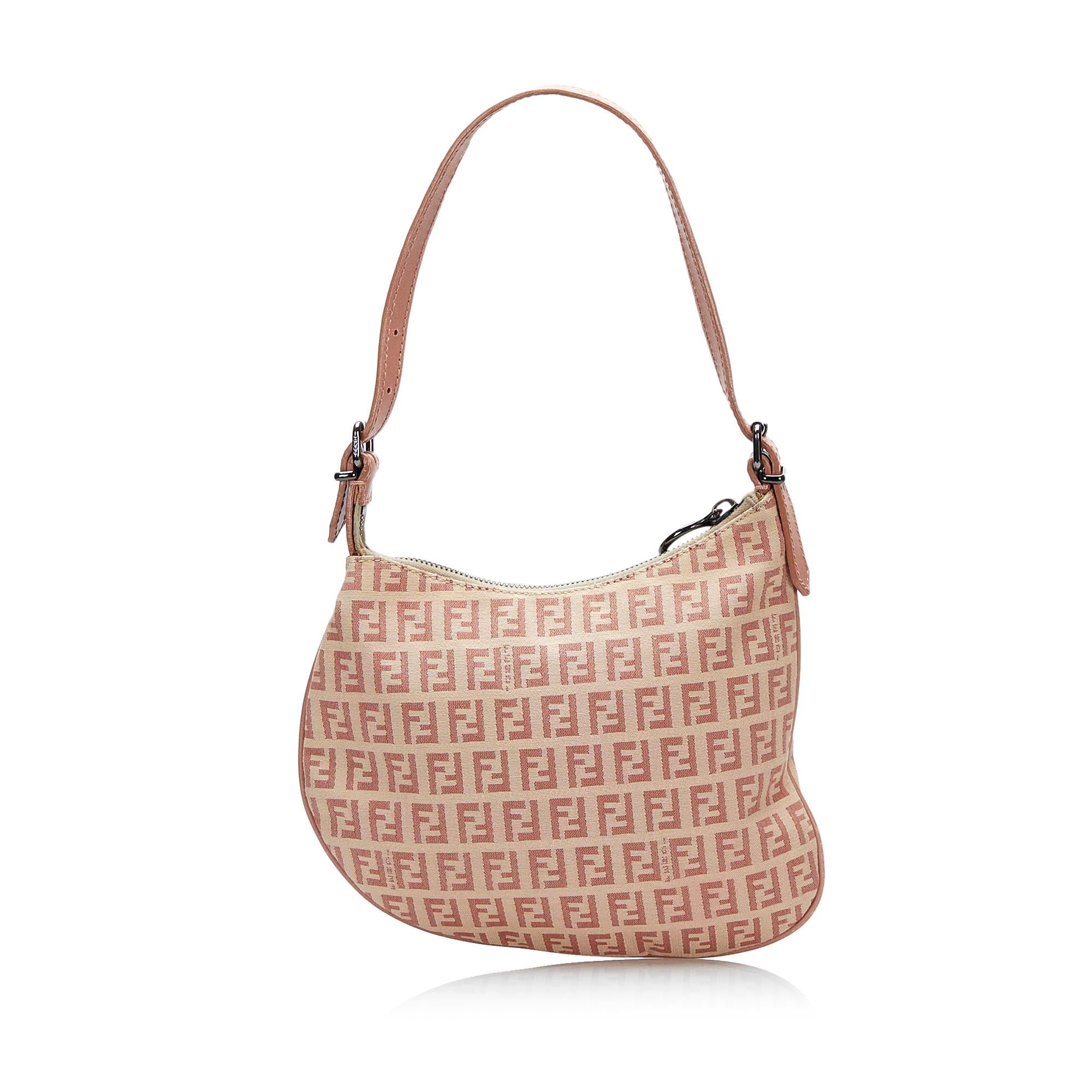 Fendi Zucchino Oyster Shoulder Bag (SHG-27P3i7)