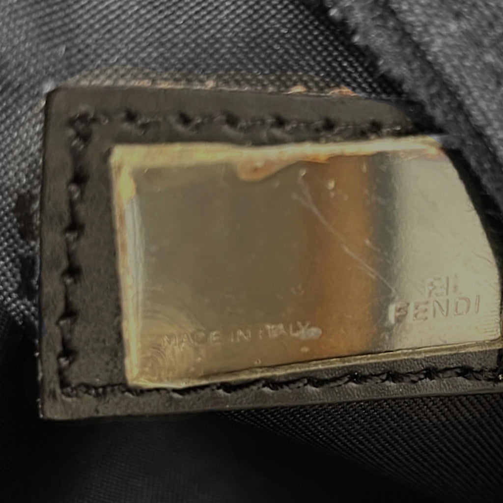 Fendi Zucchino Oyster (SHG-WNs4Jy)