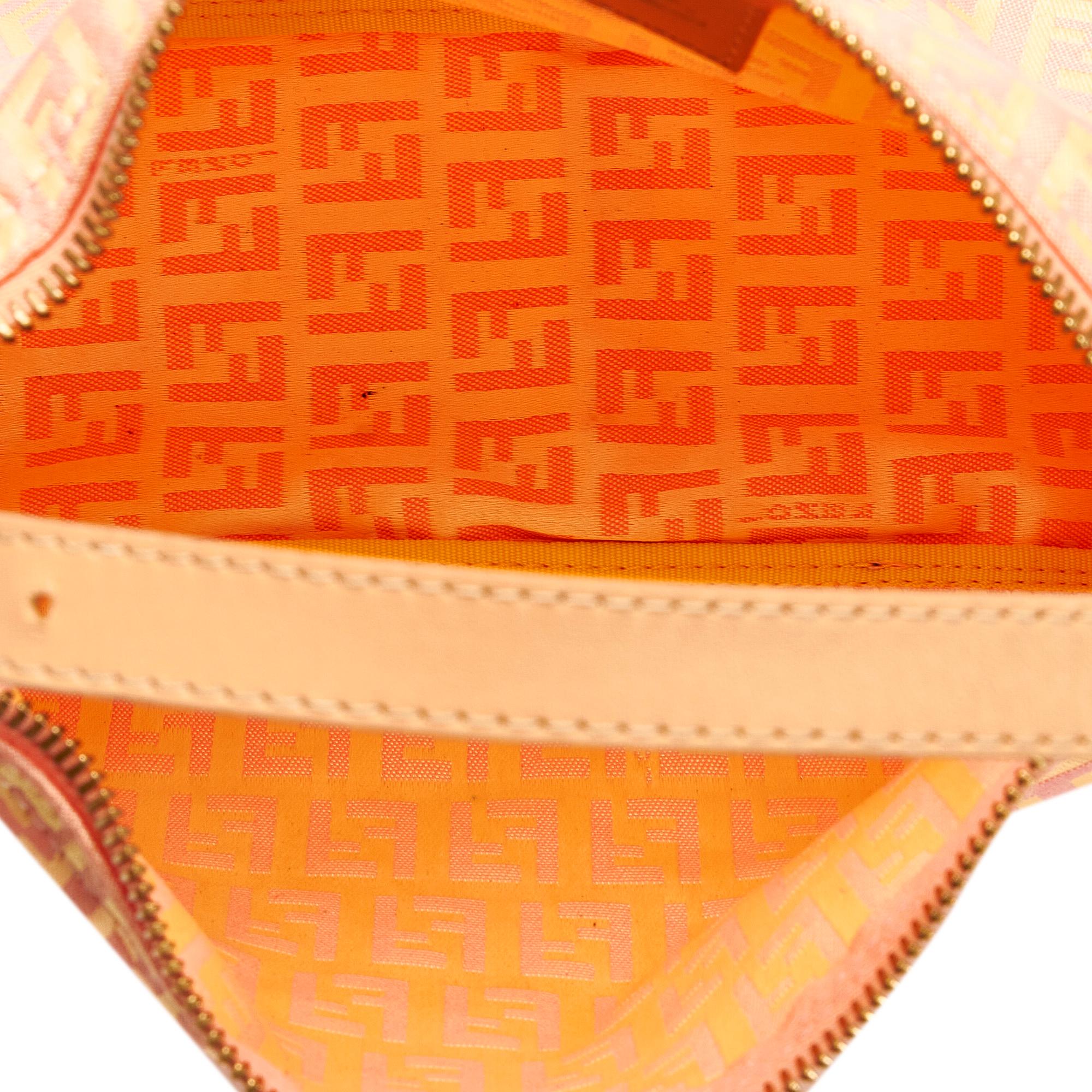 Fendi Zucchino Pochette (SHG-02ChjR)