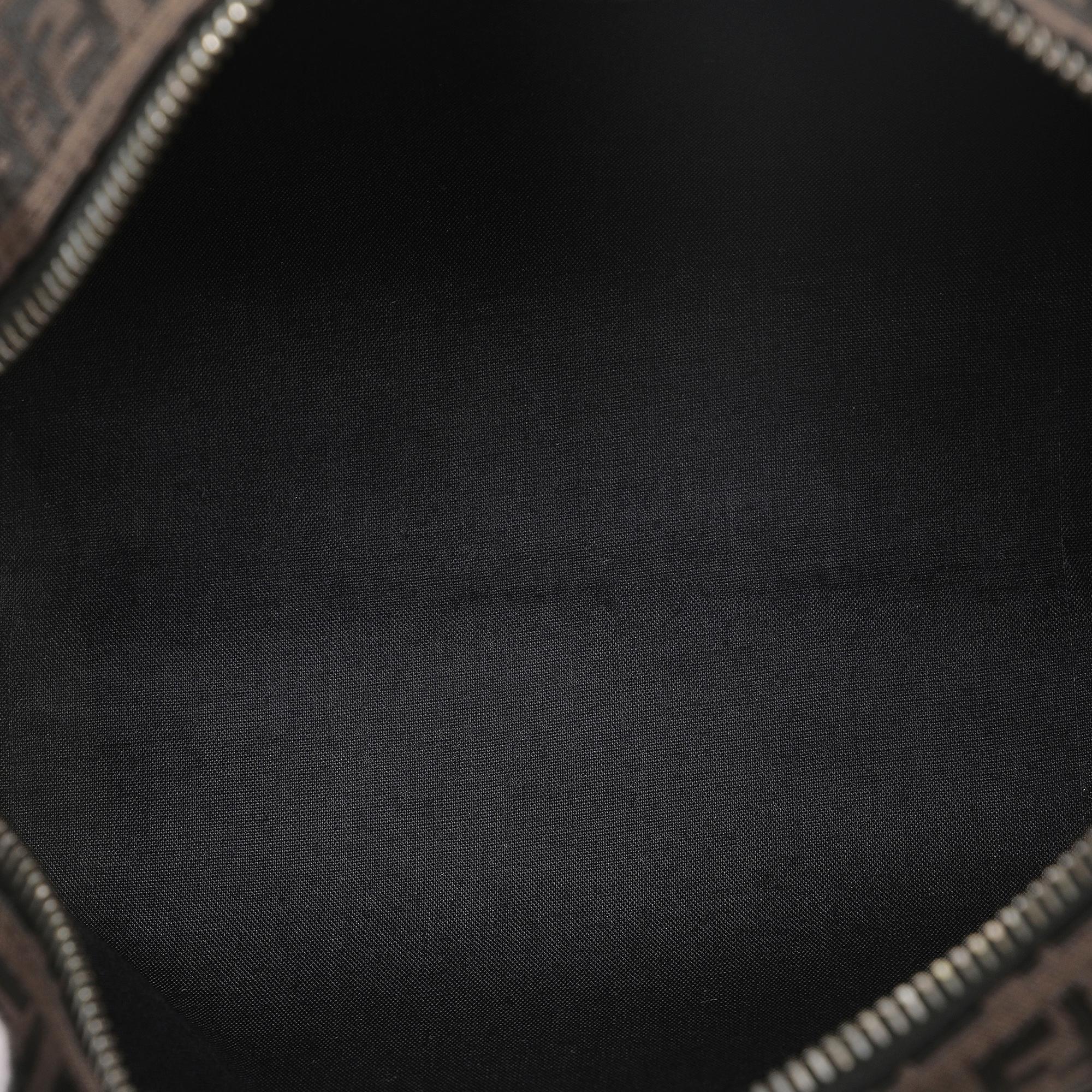 Fendi Zucchino Pouch (SHG-fzYfbD)