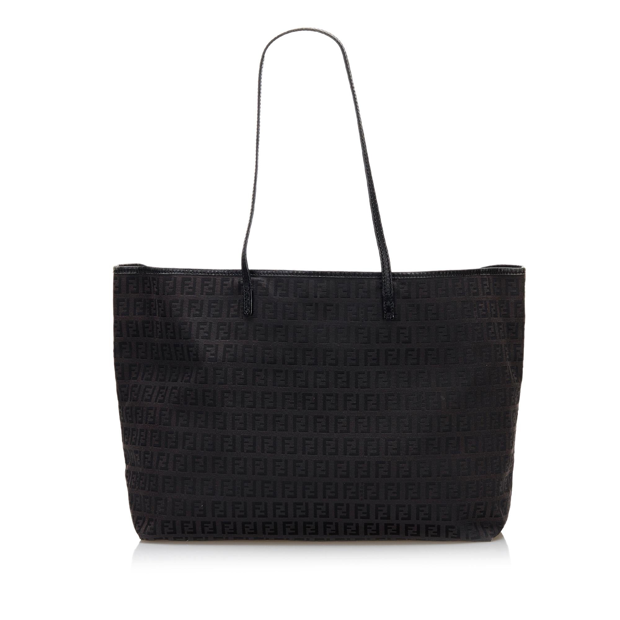 Fendi Zucchino Roll Tote (SHG-36969)