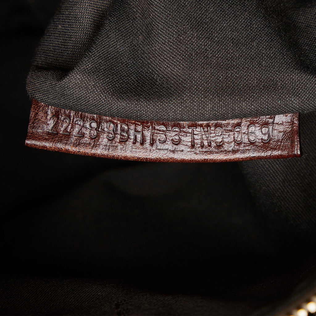 Fendi Zucchino Roll Tote (SHG-Bmz0sP)