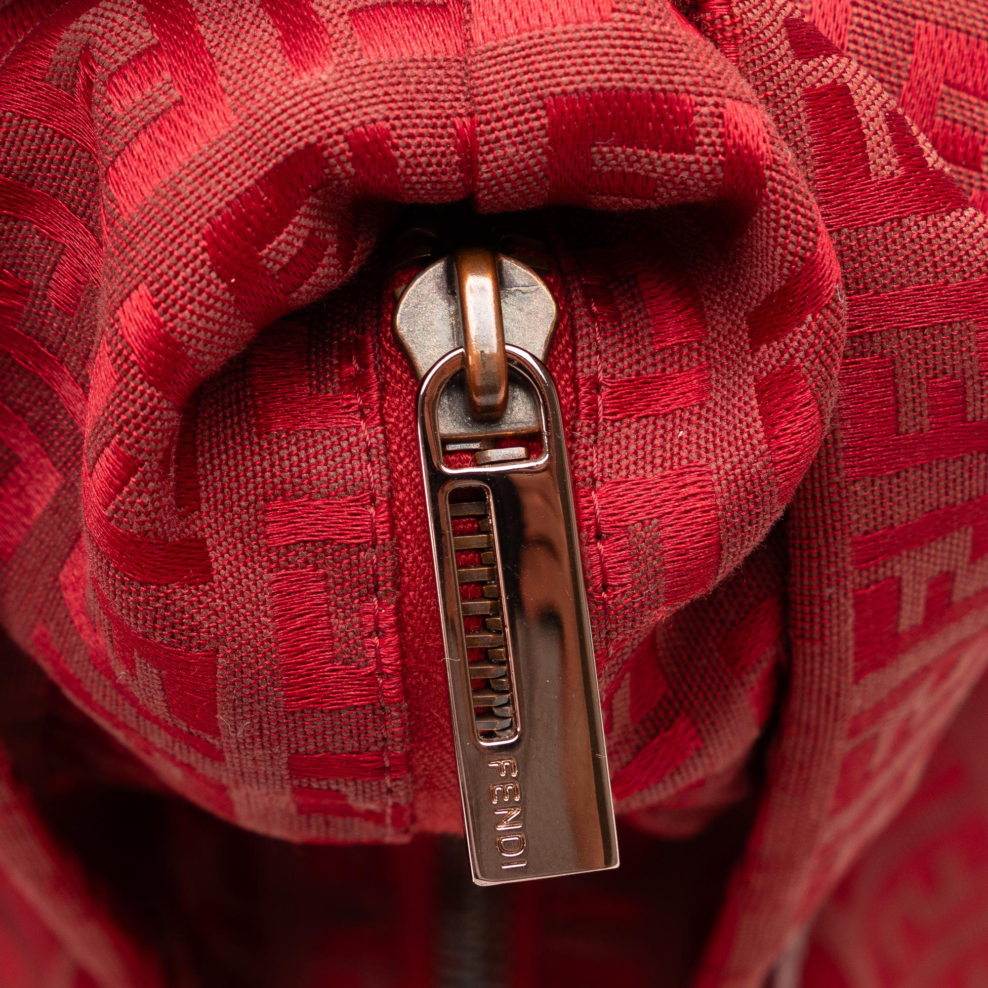 Fendi Zucchino Roll Tote (SHG-pGTGQL)