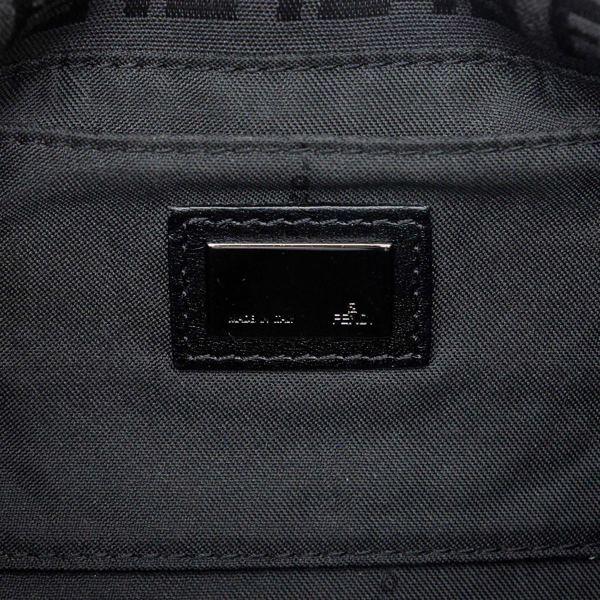 Fendi Zucchino Shoulder Bag (SHG-0N53Ls)