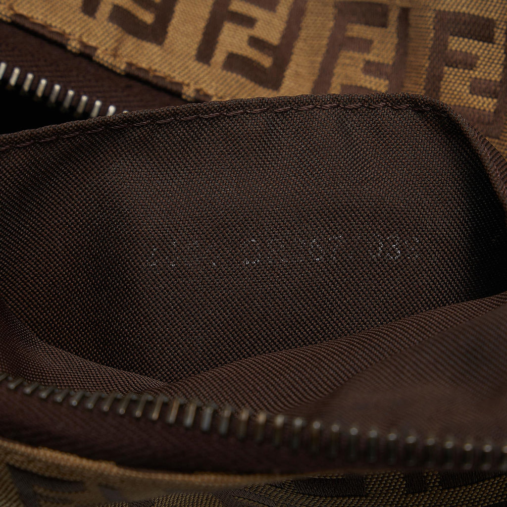 Fendi Zucchino Shoulder Bag (SHG-w7M4RH)
