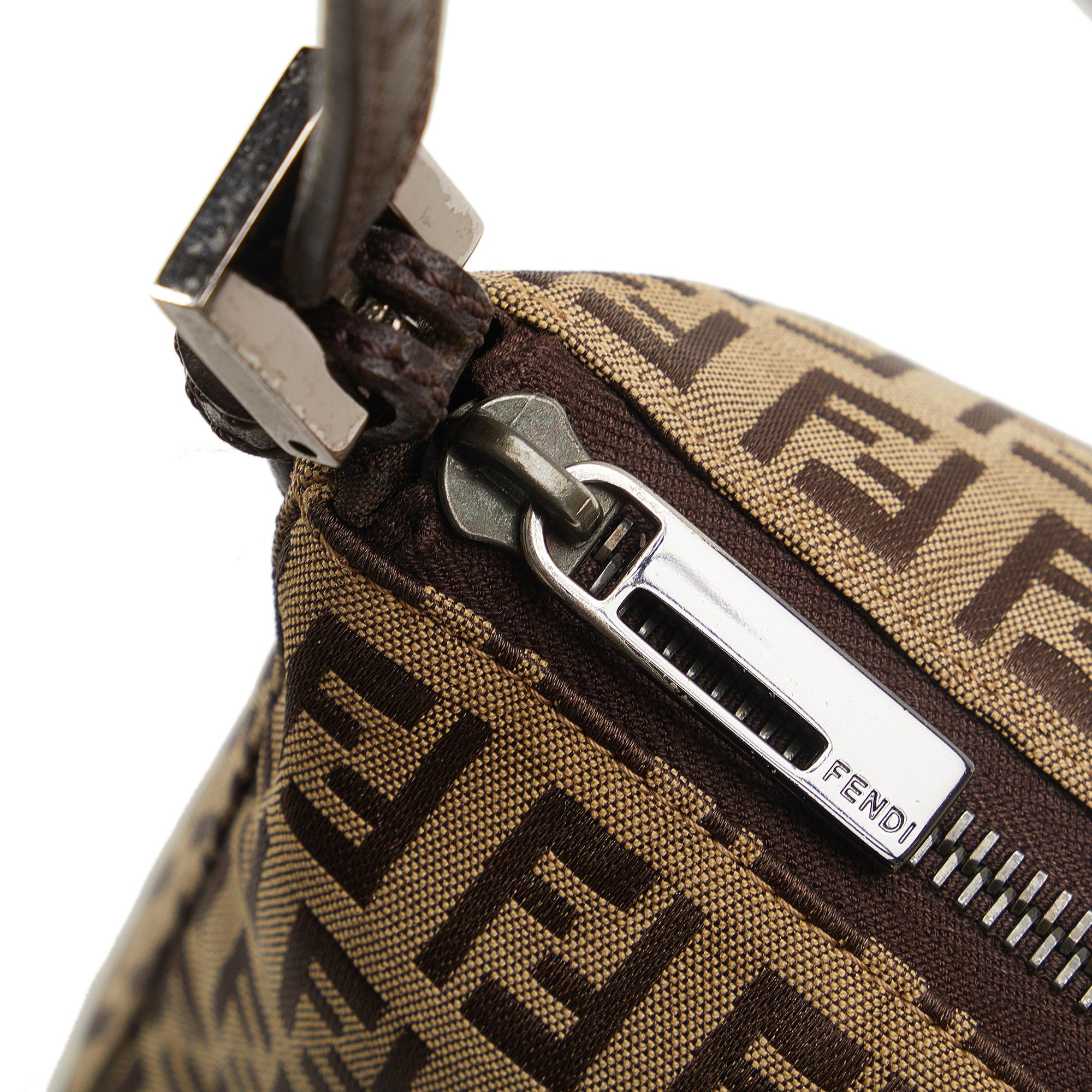 Fendi Zucchino Shoulder Bag (SHG-w7M4RH)