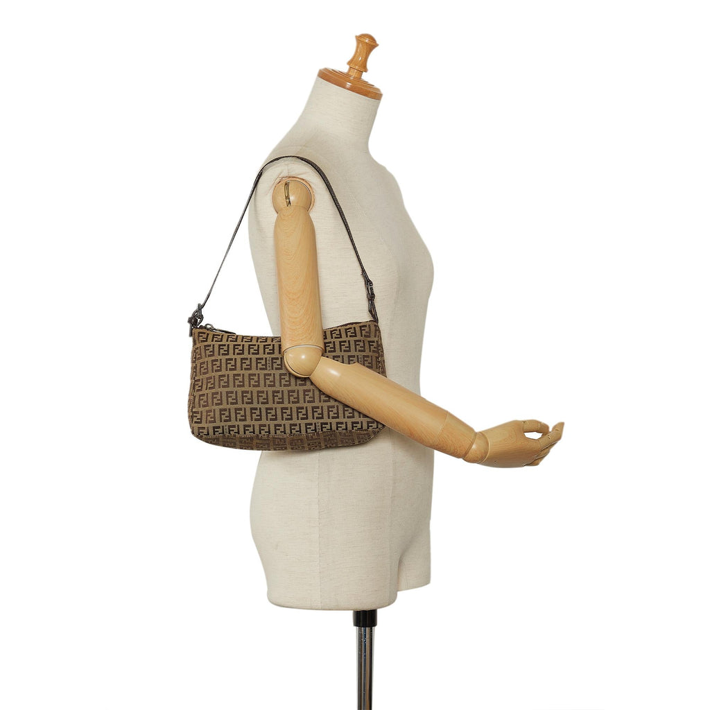Fendi Zucchino Shoulder Bag (SHG-w7M4RH)