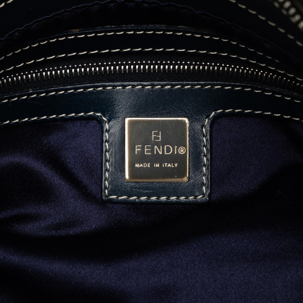 Fendi Zucchino Shoulder Bag (SHG-3j76gm)