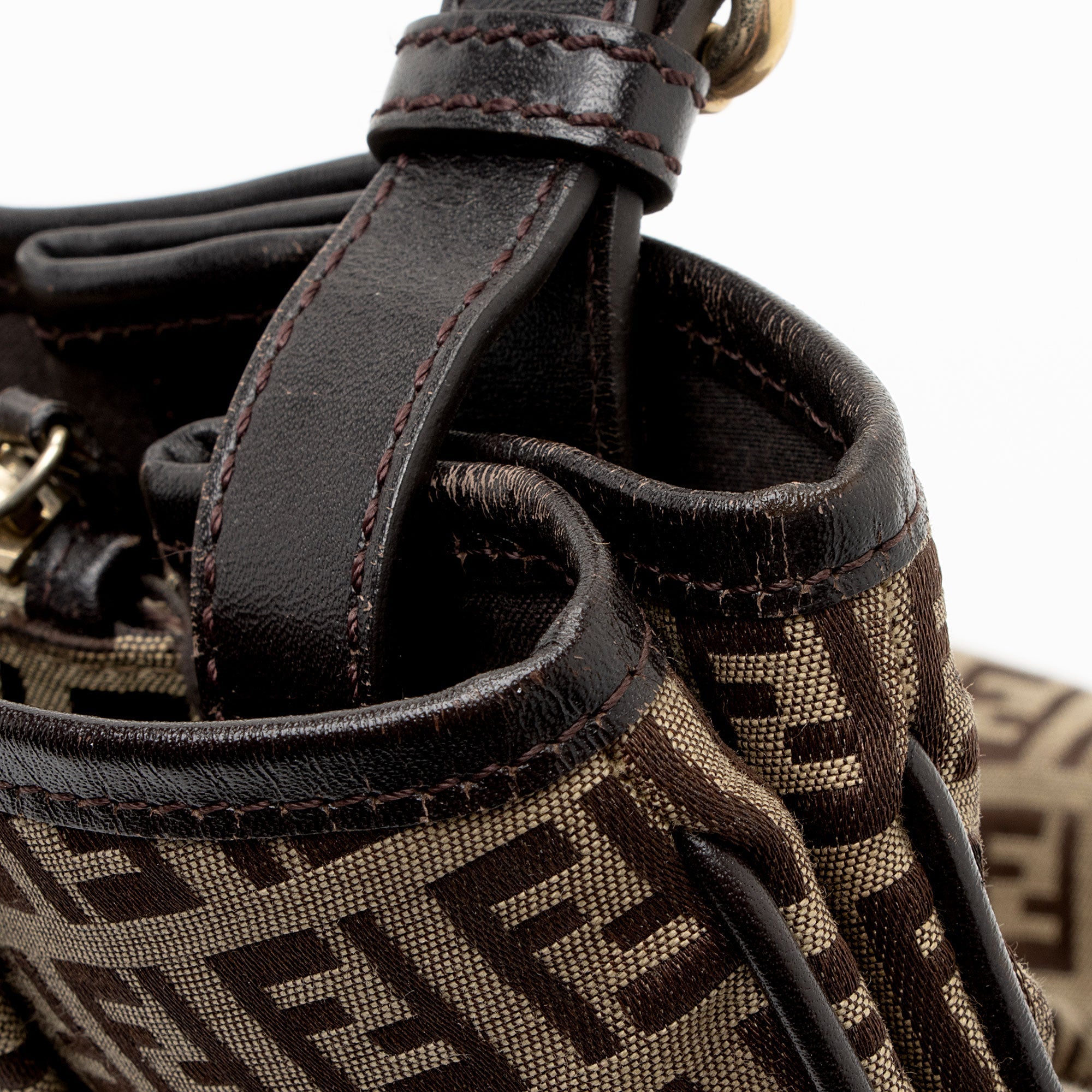 Fendi Zucchino Medium Hobo (SHF-Opb5id)