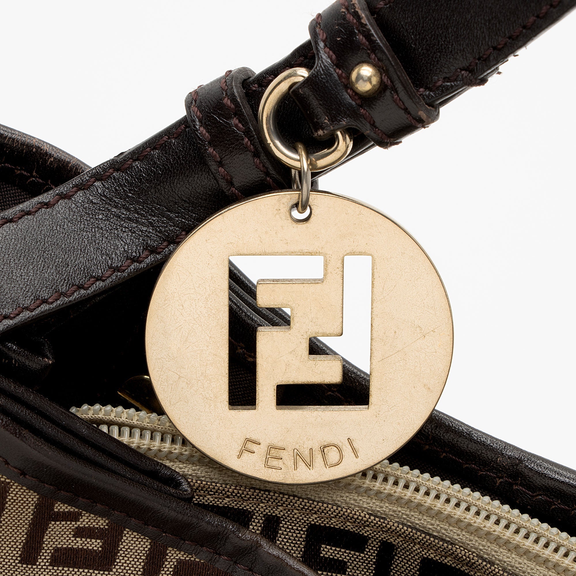 Fendi Zucchino Medium Hobo (SHF-Opb5id)