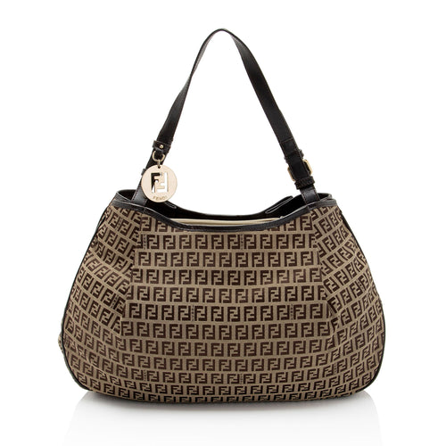 Fendi Zucchino Medium Hobo (SHF-Opb5id)