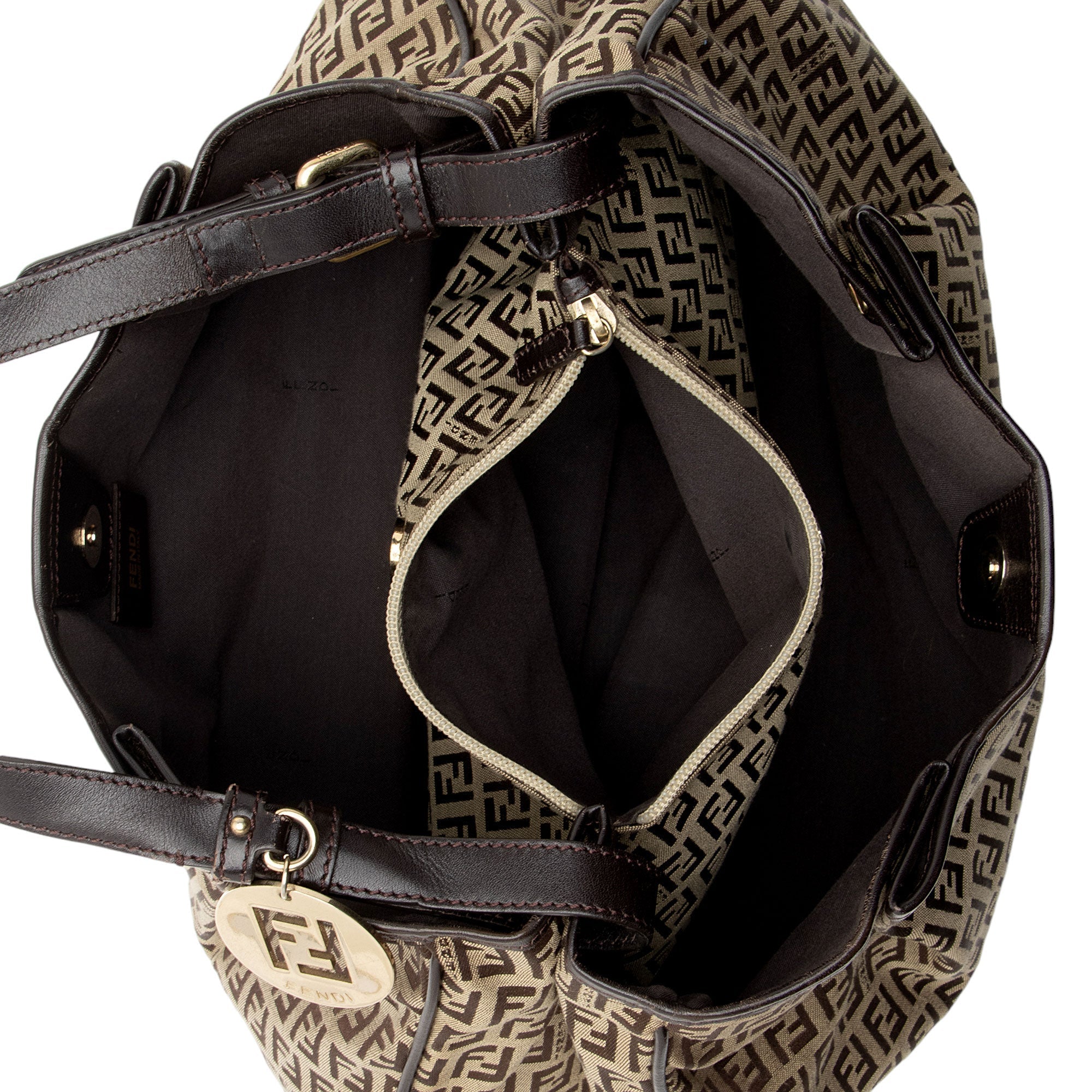 Fendi Zucchino Medium Hobo (SHF-Opb5id)