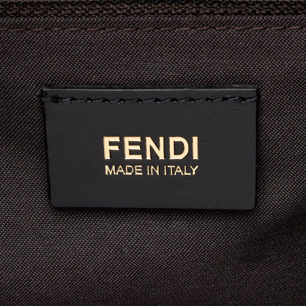 Fendi Zucchino Spalmati Chiusura Medium Tote (SHF-22661)