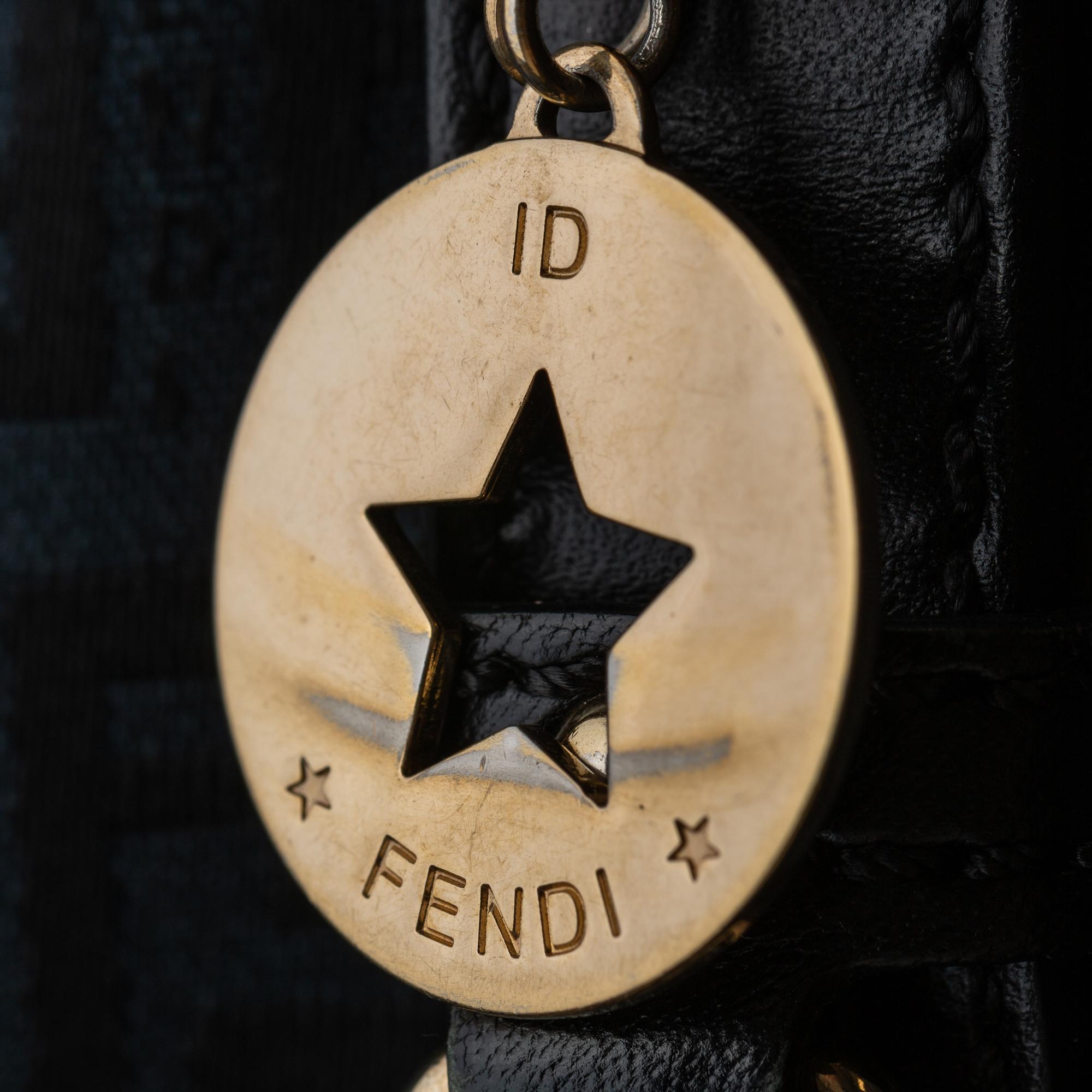 Fendi Zucchino Superstar Canvas Tote (SHG-UfLfjB)