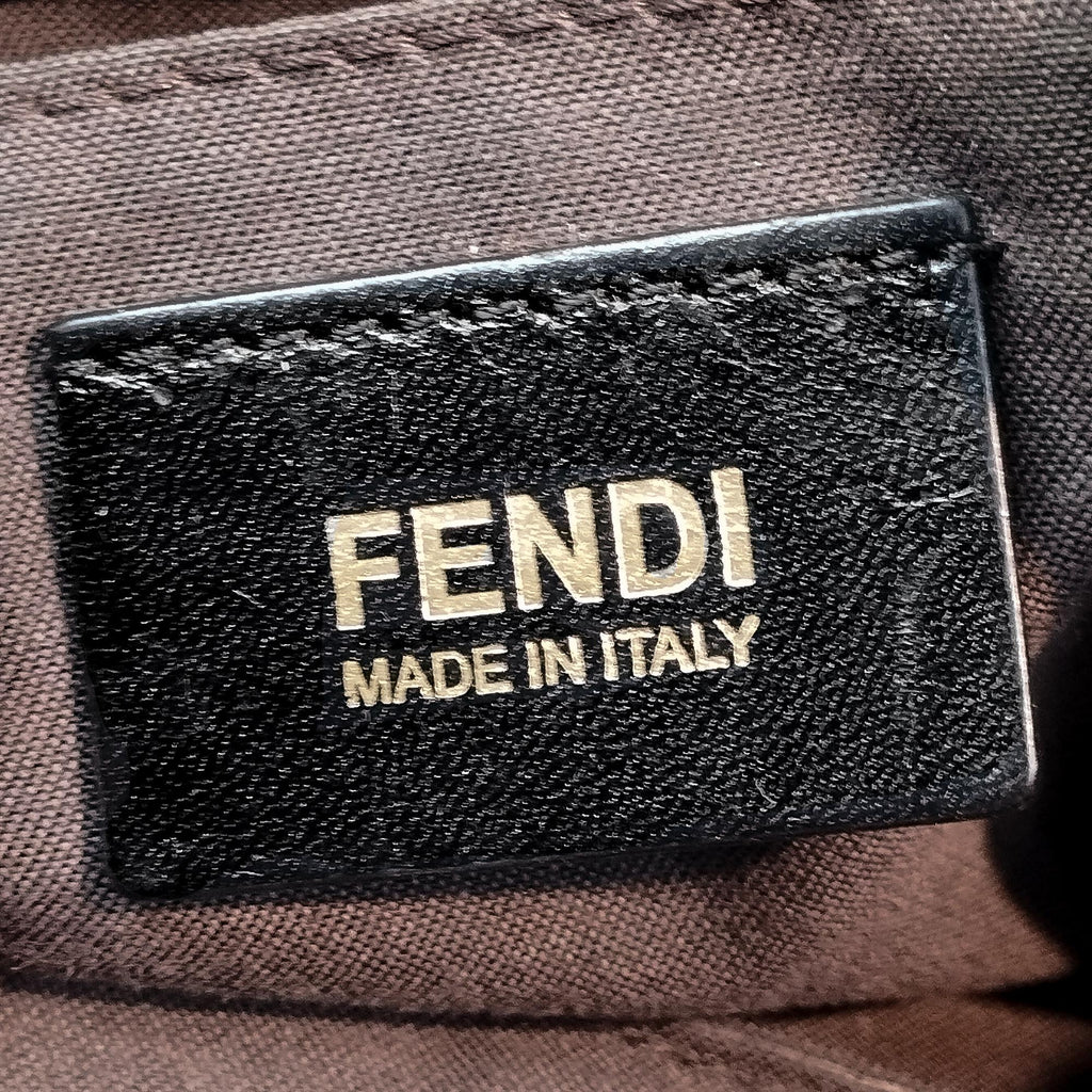 Fendi Zucchino Superstar Canvas Tote (SHG-UfLfjB)