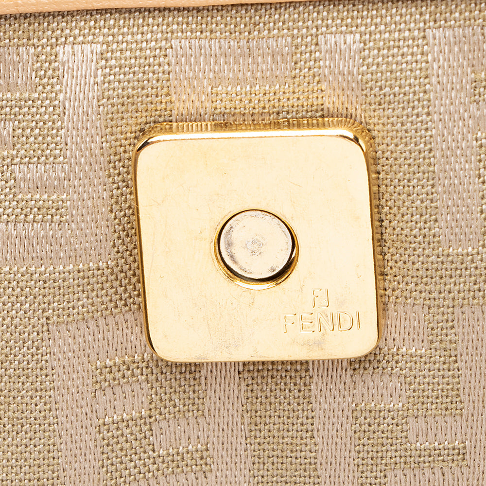 Fendi Zucchino Tall Tote (SHF-22022)