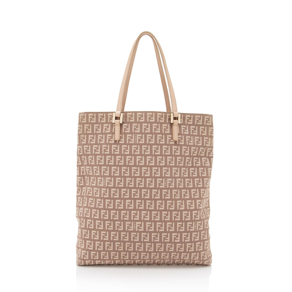 Fendi Zucchino Tall Tote (SHF-t0XZH3)