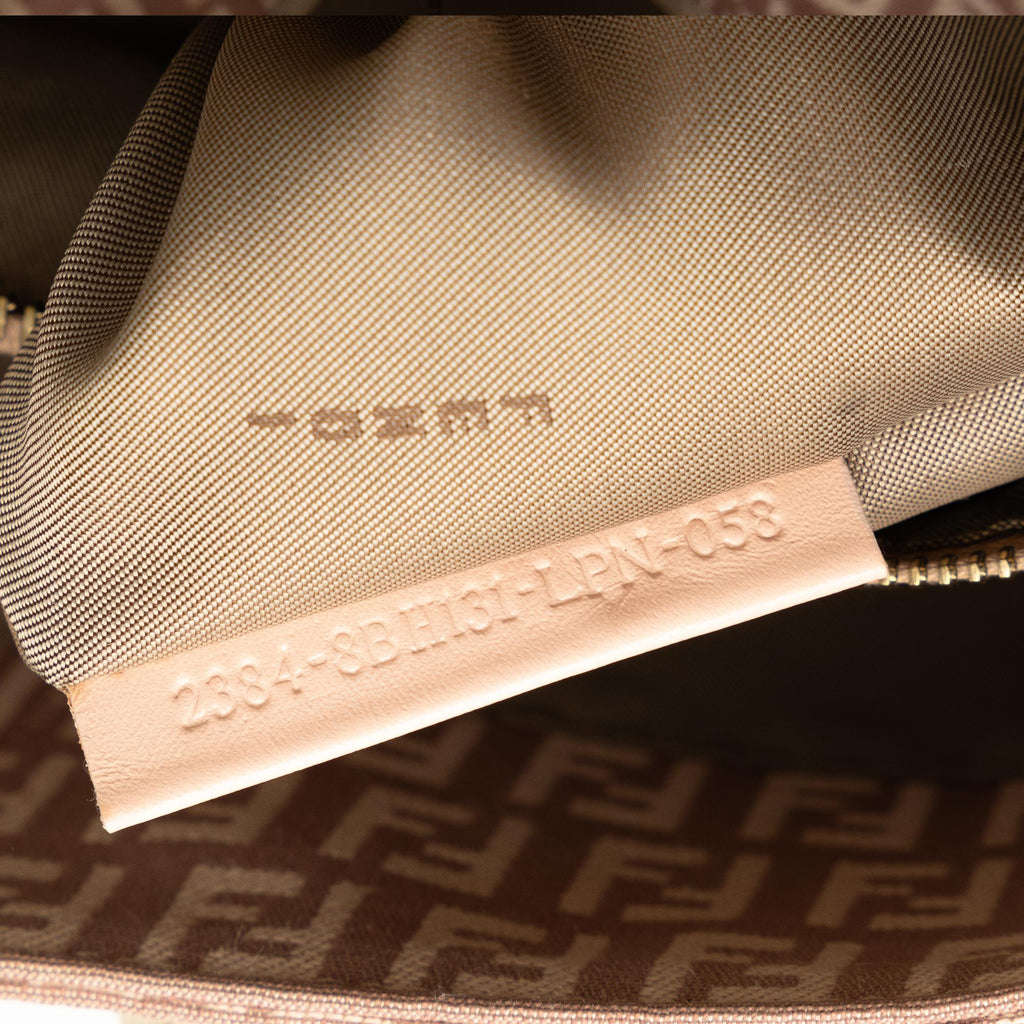 Fendi Zucchino Tote Bag (SHG-wDLMDO)
