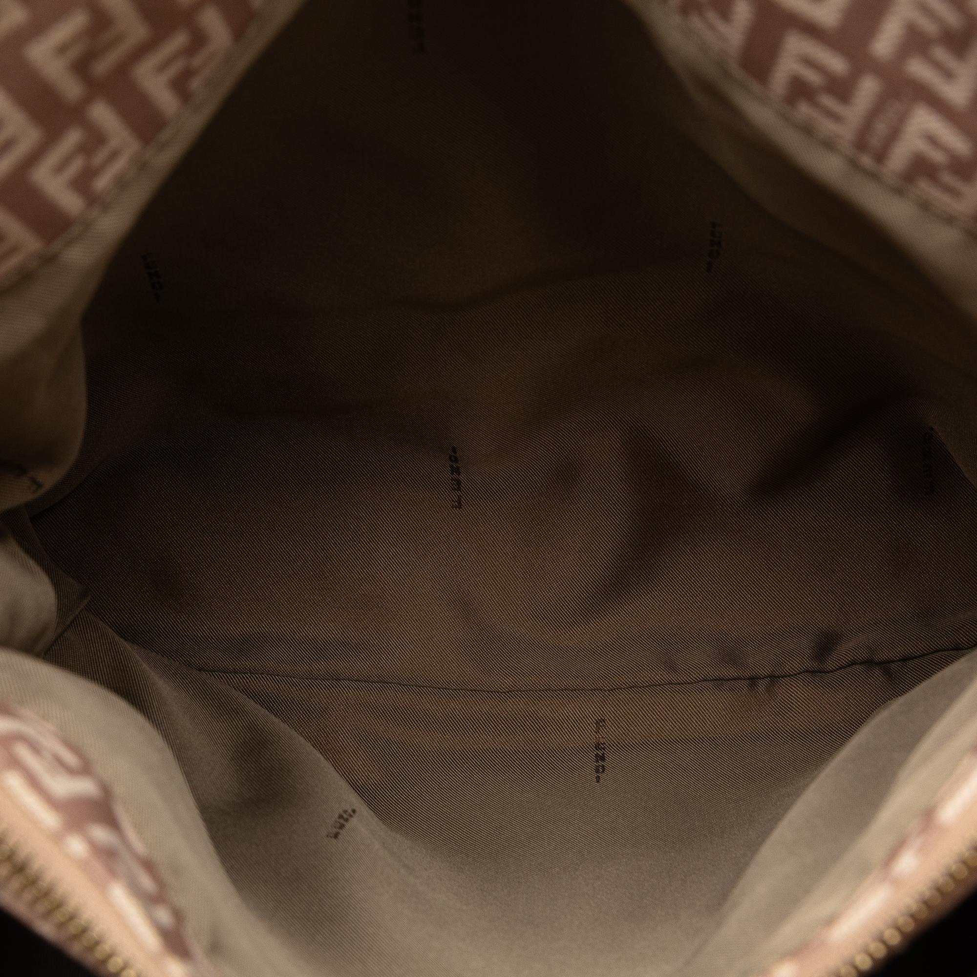 Fendi Zucchino Tote Bag (SHG-wDLMDO)