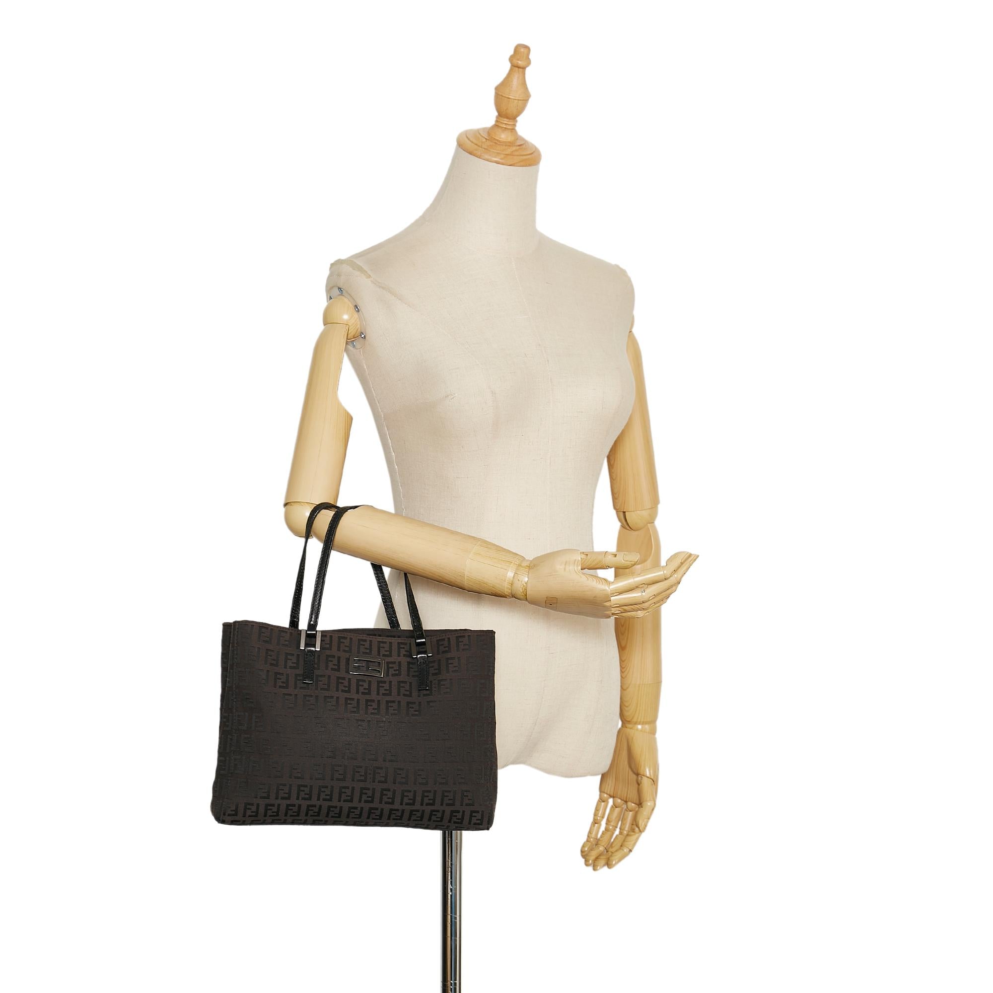 Fendi Zucchino Tote (SHG-35283)