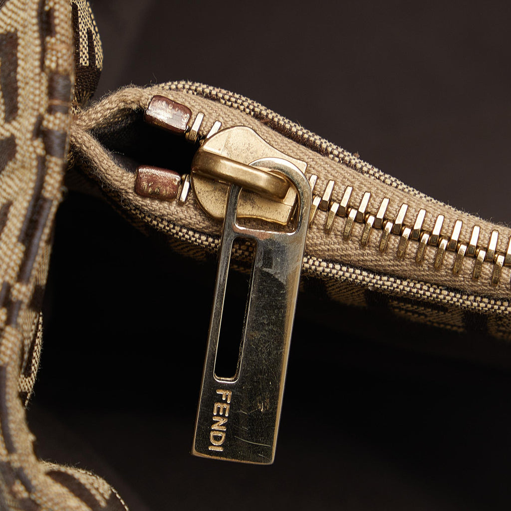 Fendi Zucchino Tote (SHG-8JSwQn)