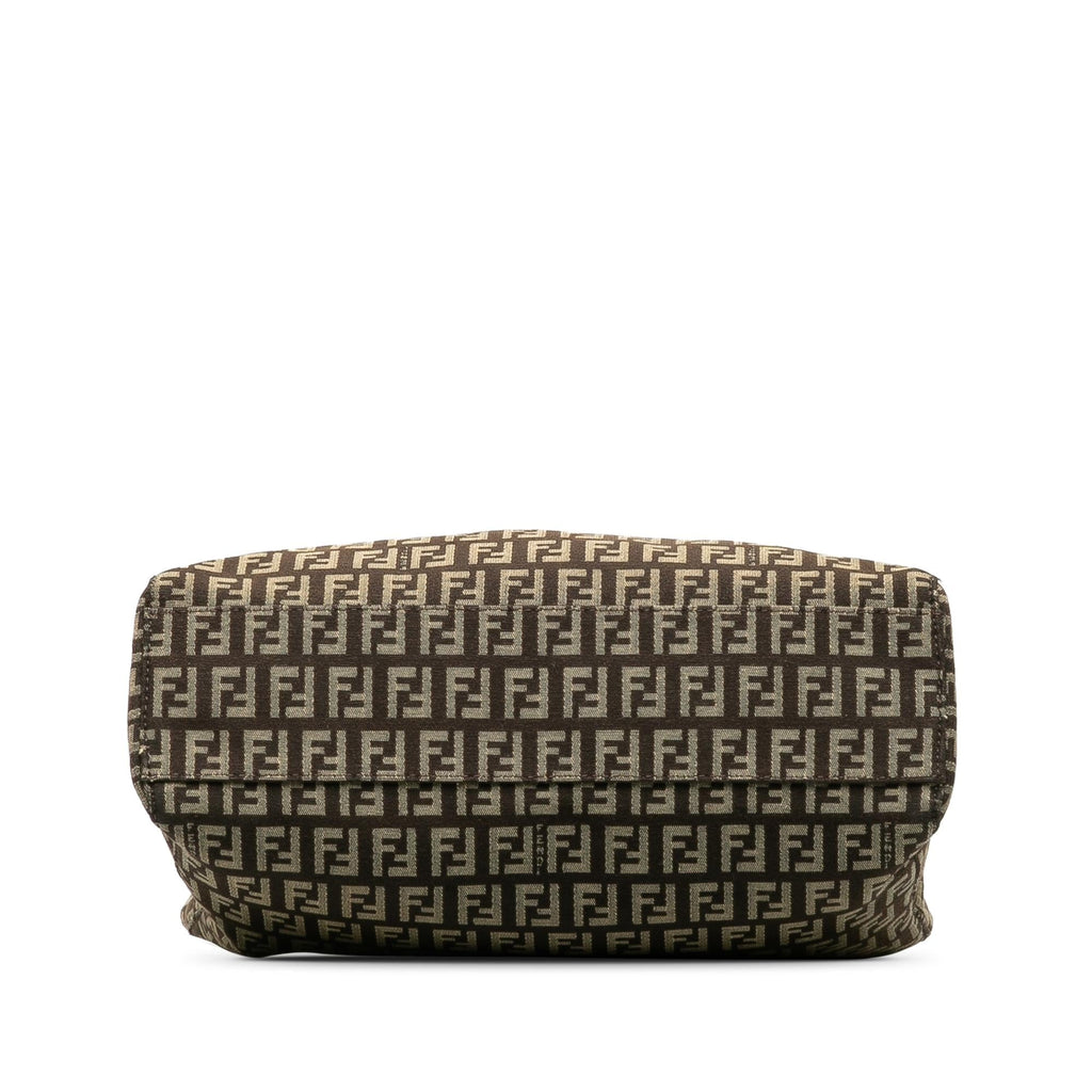 Fendi Zucchino Tote (SHG-Vws0nv)