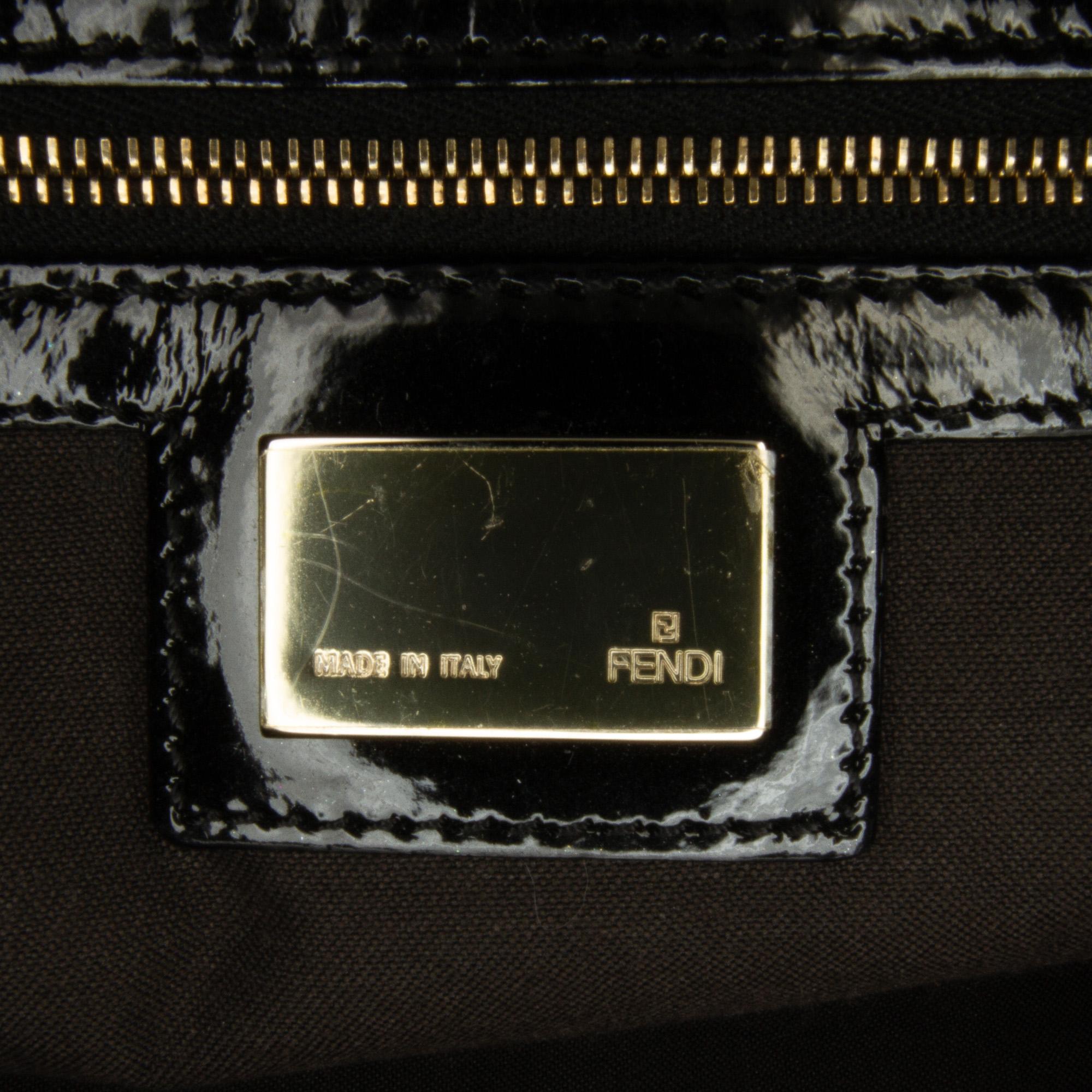 Fendi Zucchino Velvet Mamma Chain Shoulder Bag (SHG-c9W5EP)