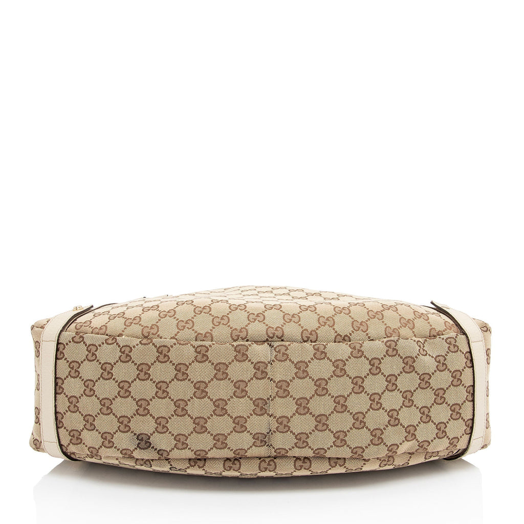 Gucci GG Canvas Abbey Medium Shoulder Bag (SHF-KbPV8L)