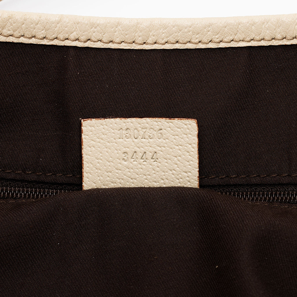Gucci GG Canvas Abbey Medium Shoulder Bag (SHF-KbPV8L)