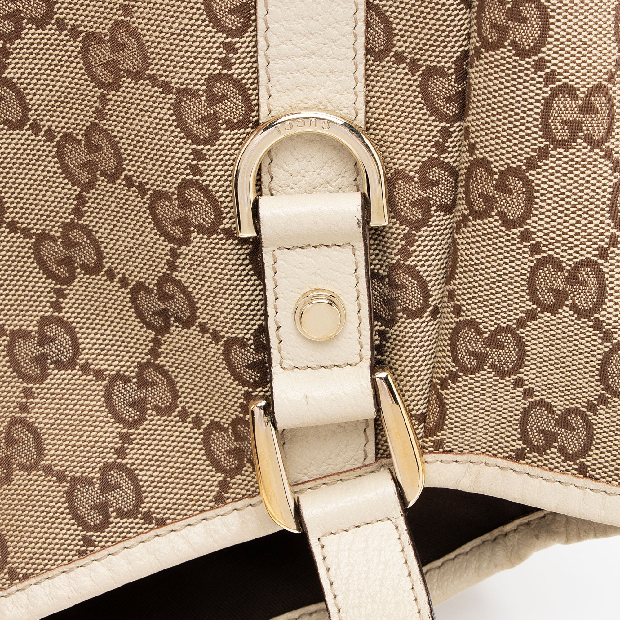 Gucci GG Canvas Abbey Medium Shoulder Bag (SHF-KbPV8L)