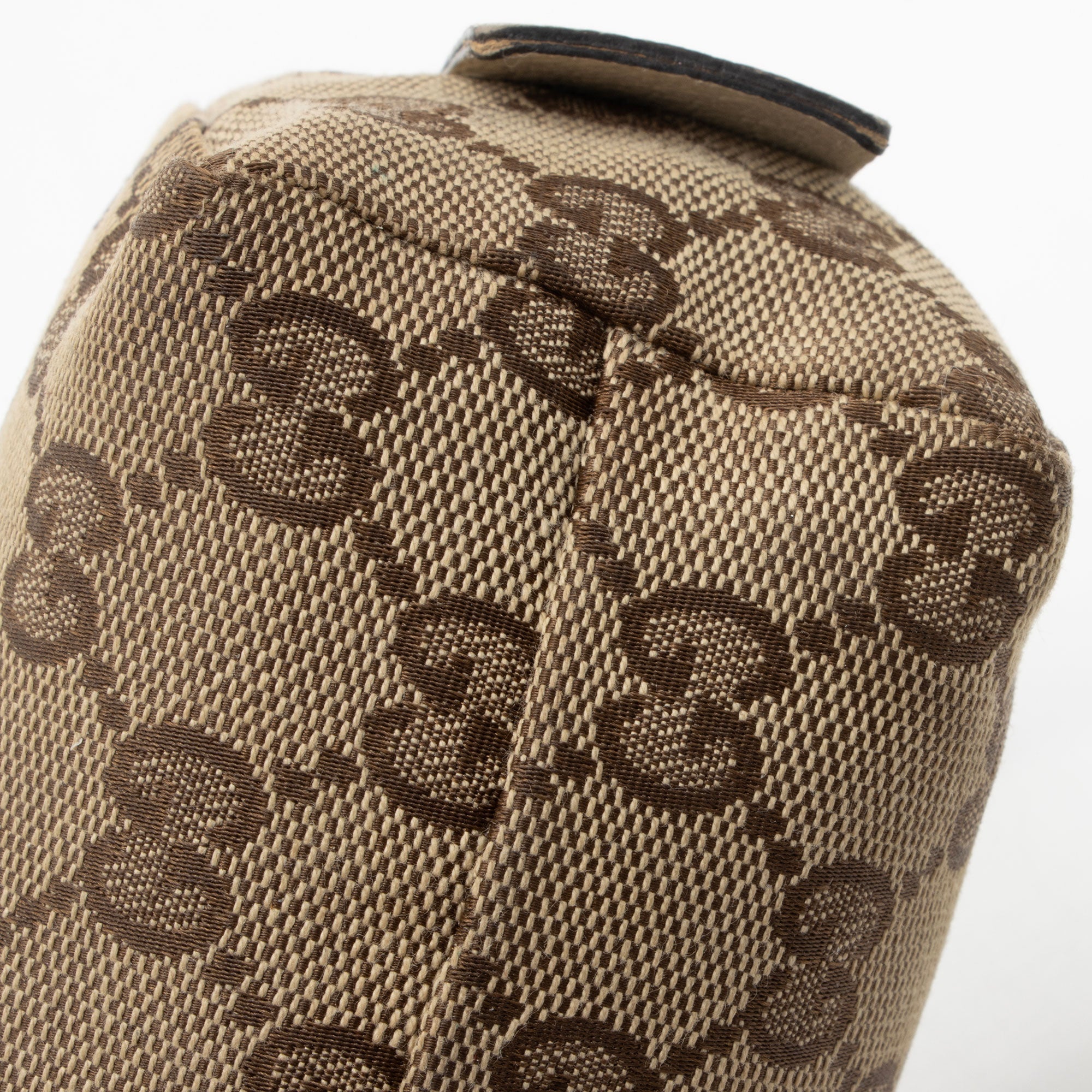 Gucci GG Canvas Cosmetic Case (SHF-6mMBZX)