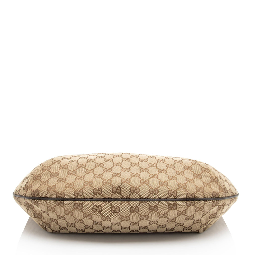 Gucci GG Canvas Half Moon Medium Messenger (SHF-JzXzNp)