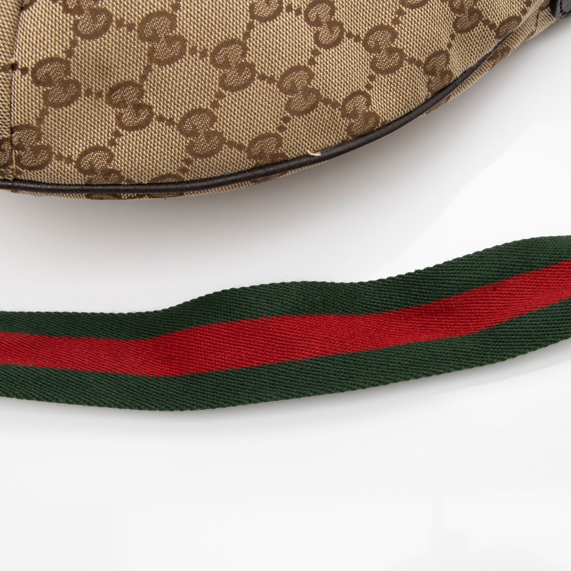 Gucci GG Canvas Half Moon Medium Messenger (SHF-JzXzNp)