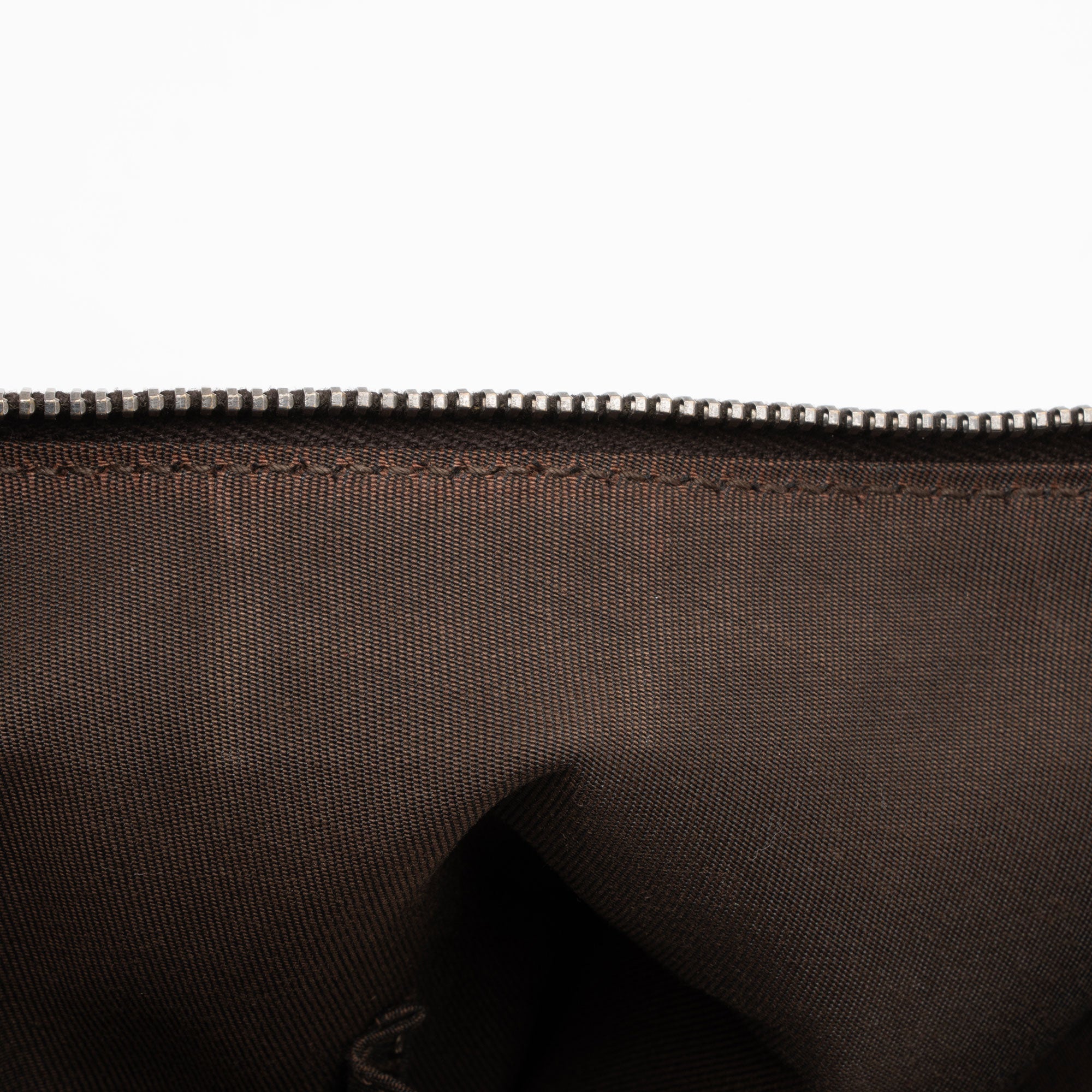 Gucci GG Canvas Half Moon Medium Messenger (SHF-JzXzNp)