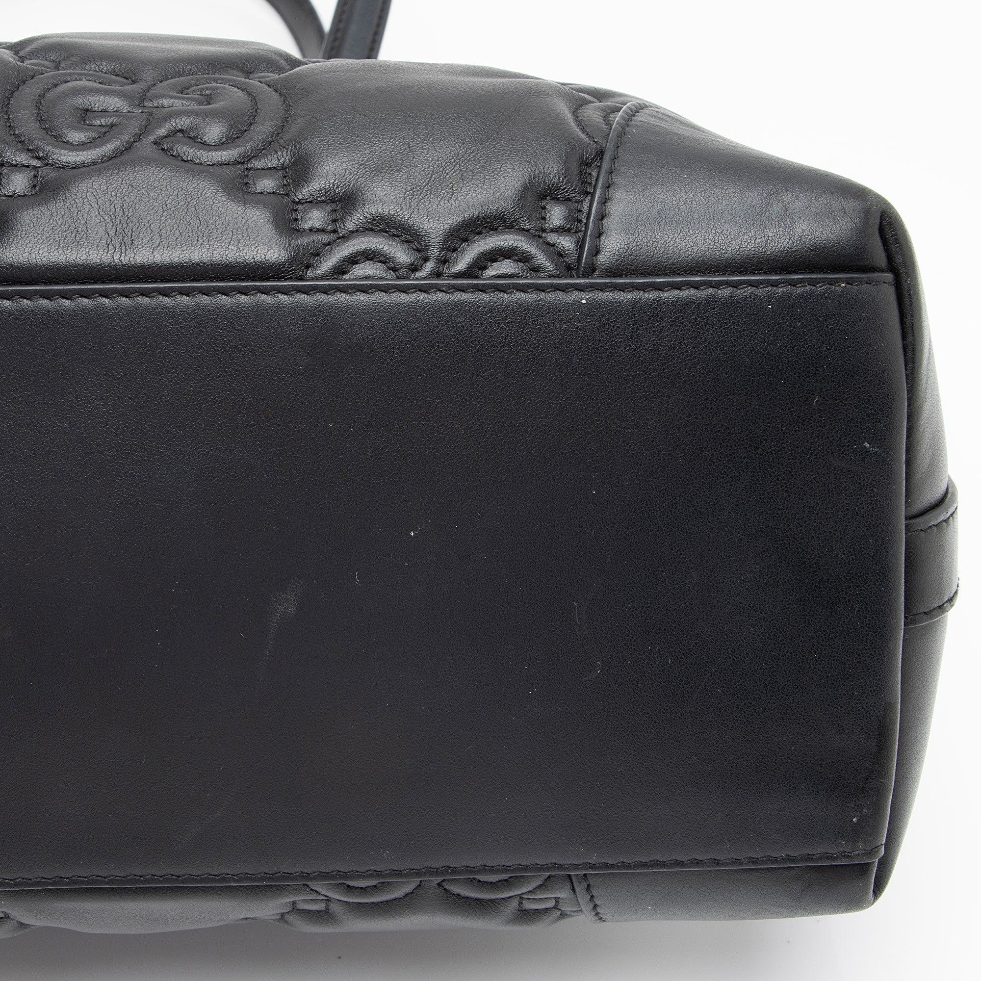 Gucci Jumbo GG Matelasse Medium Tote (SHF-GyLDDY)